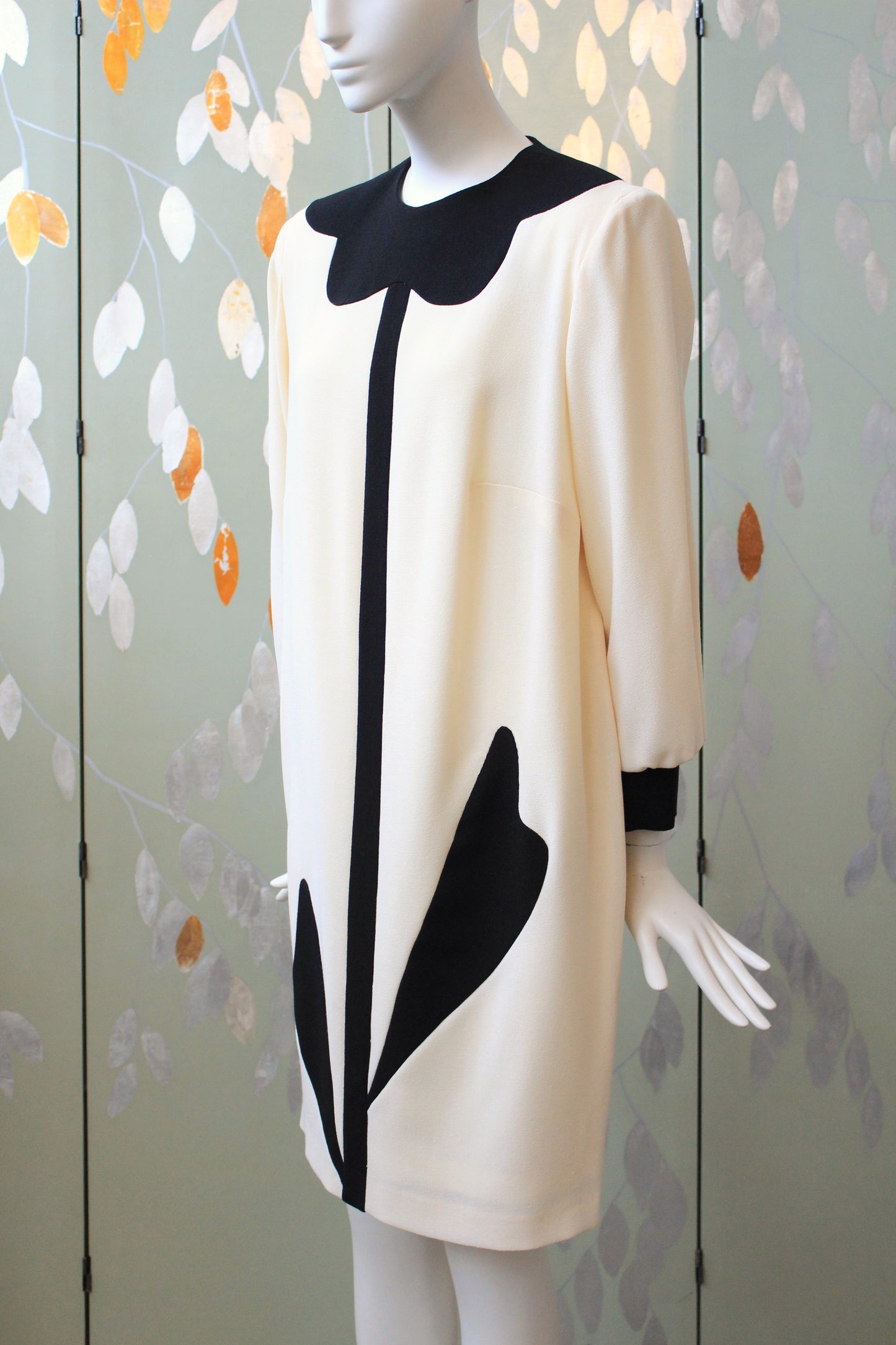 1980s Does 1960s Black And Cream Flower Shift Dress, Medium