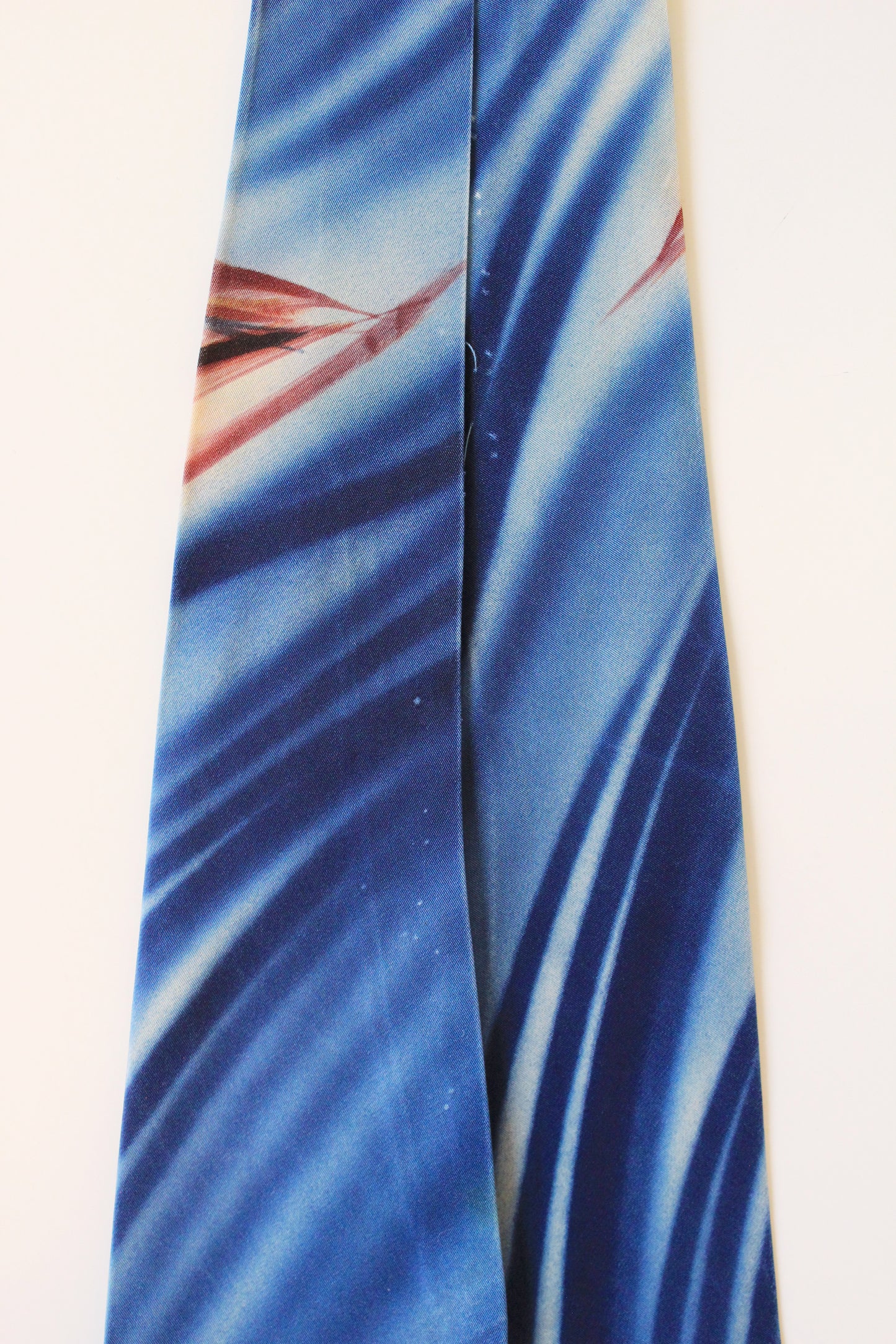 Vintage 1940s Blue And Maroon Pond Plants Hand Painted Tie