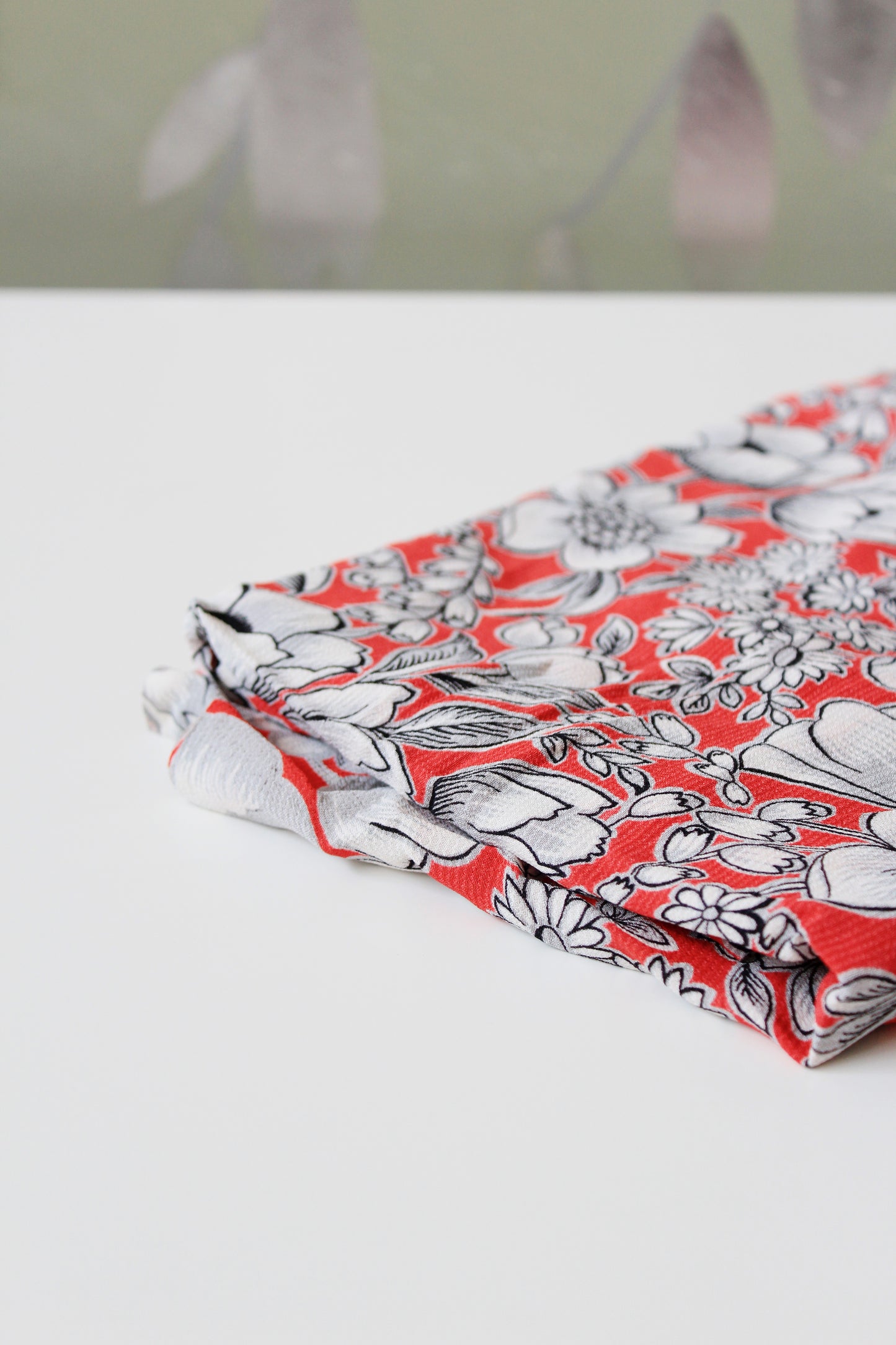 1940s Coral White And Black Floral Print Rayon Sewing Fabric, 2.25 Yards