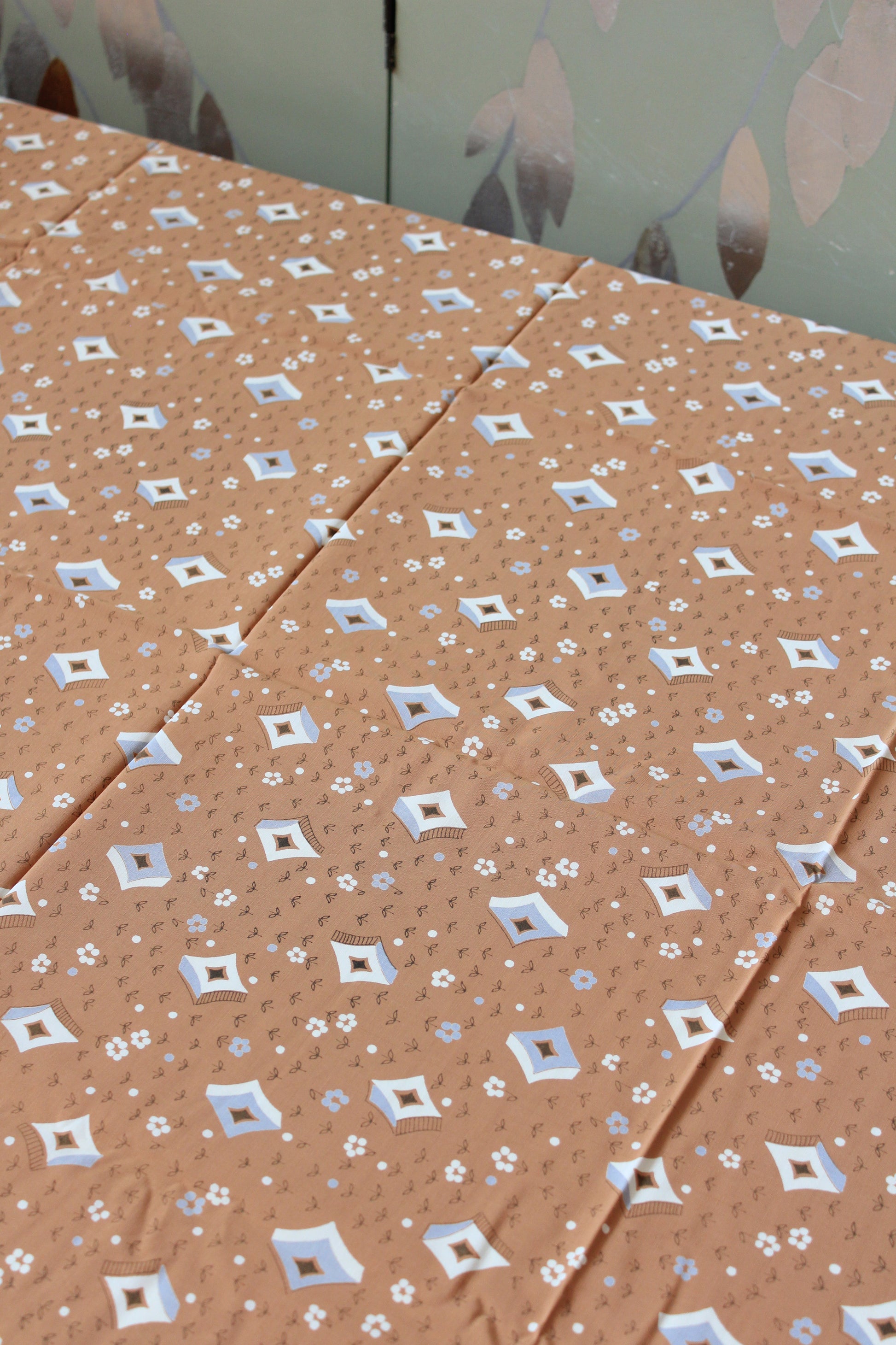 1940s Brown Abstract Square/Diamond And Floral Print Rayon  Fabric, 4 Yards