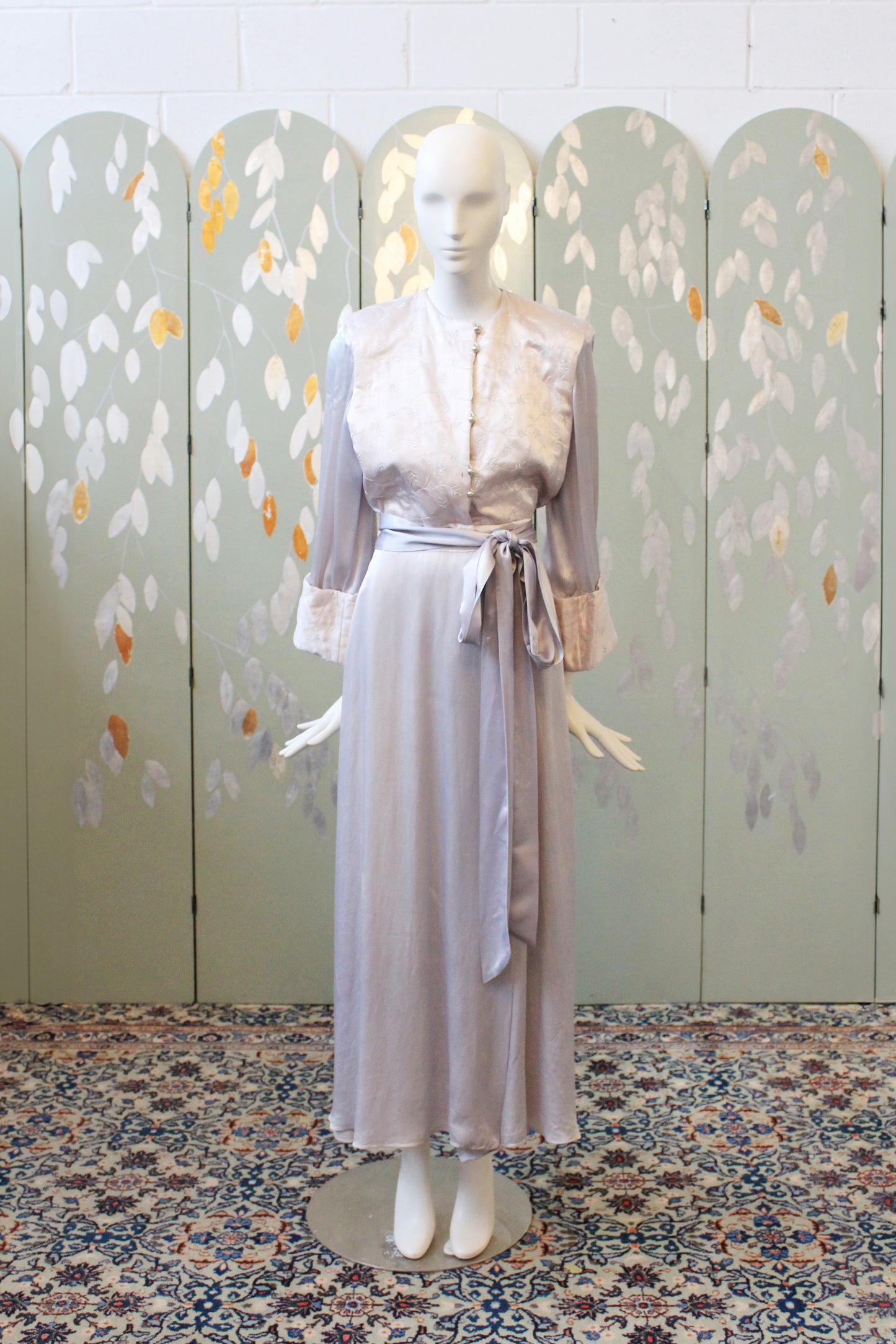 1940s Light Lilac Silk Robe With Quilting And Sash Belt, XS