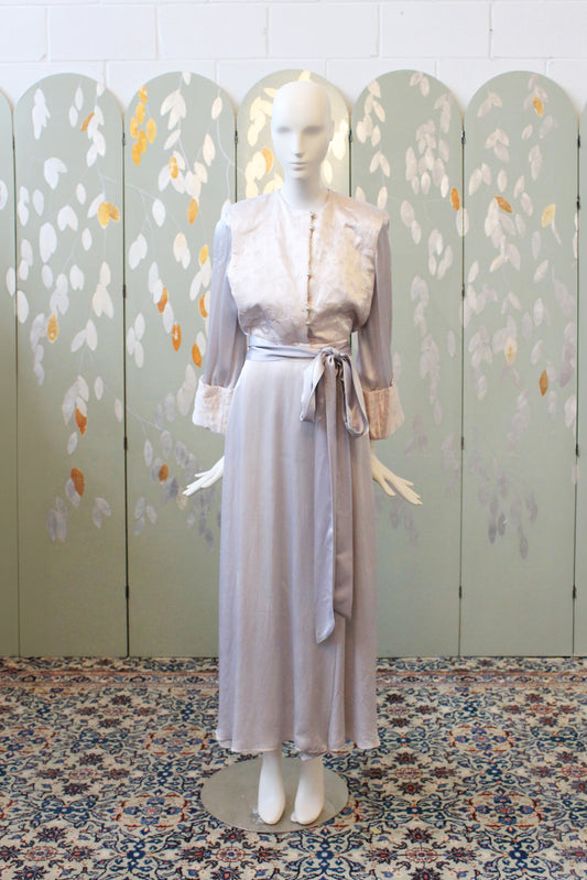 1940s Light Lilac Silk Robe With Quilting And Sash Belt, XS