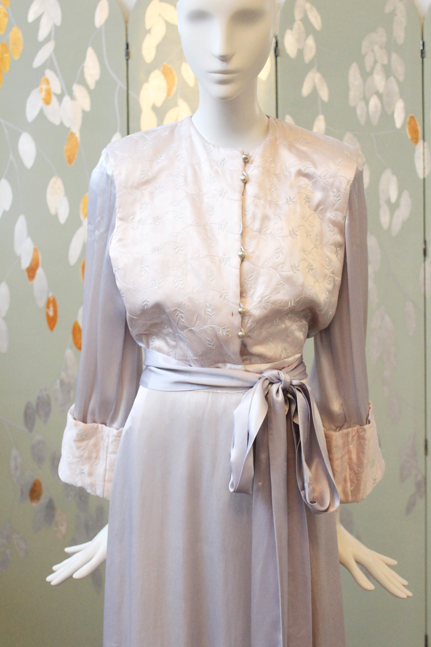 1940s Light Lilac Silk Robe With Quilting And Sash Belt, XS