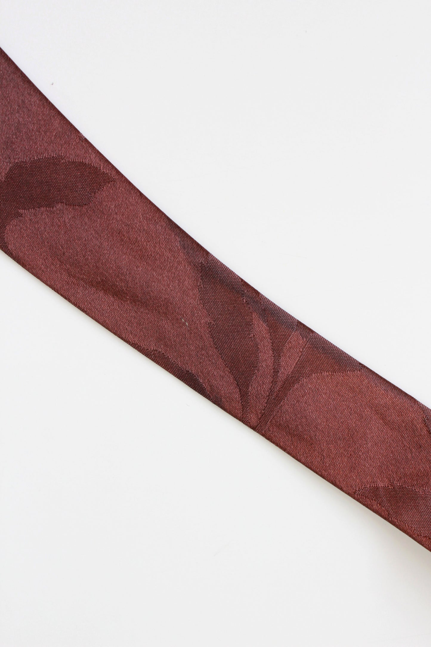 Vintage 1940s Rayon HABAND Tie With Dark Plum Bird