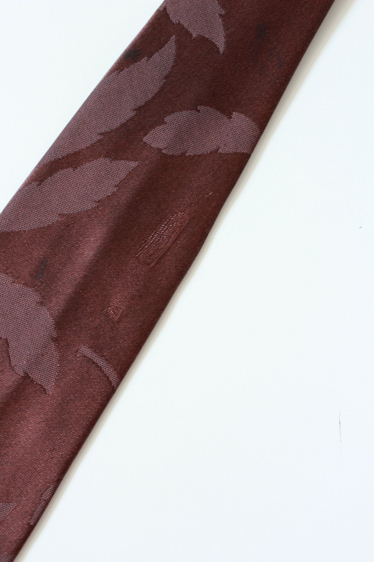 Vintage 1940s Rayon HABAND Tie With Dark Plum Bird