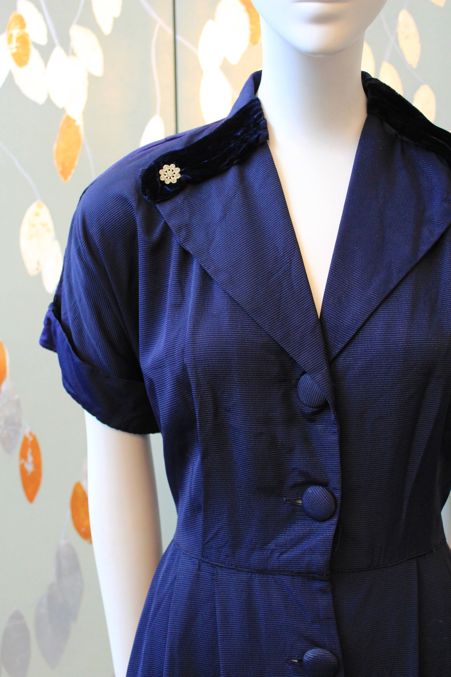 1950s Navy Short Sleeve Blue Dress With Velvet Collar Detail, Large