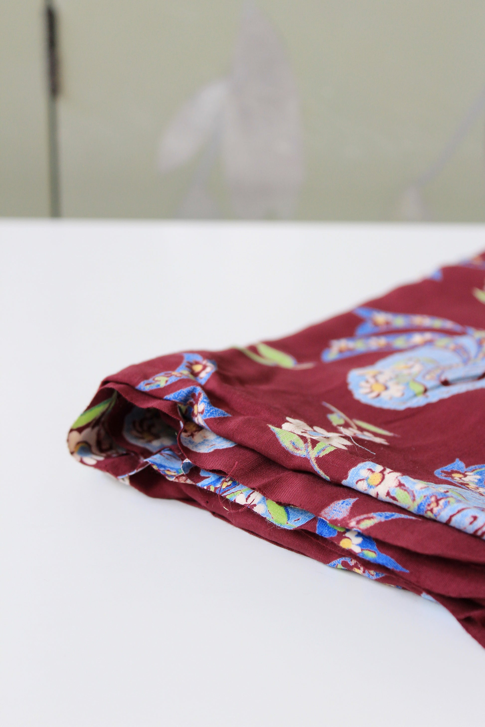 1940s Burgundy And Light Blue Sunhat Print Rayon Sewing Fabric, 2 Yards