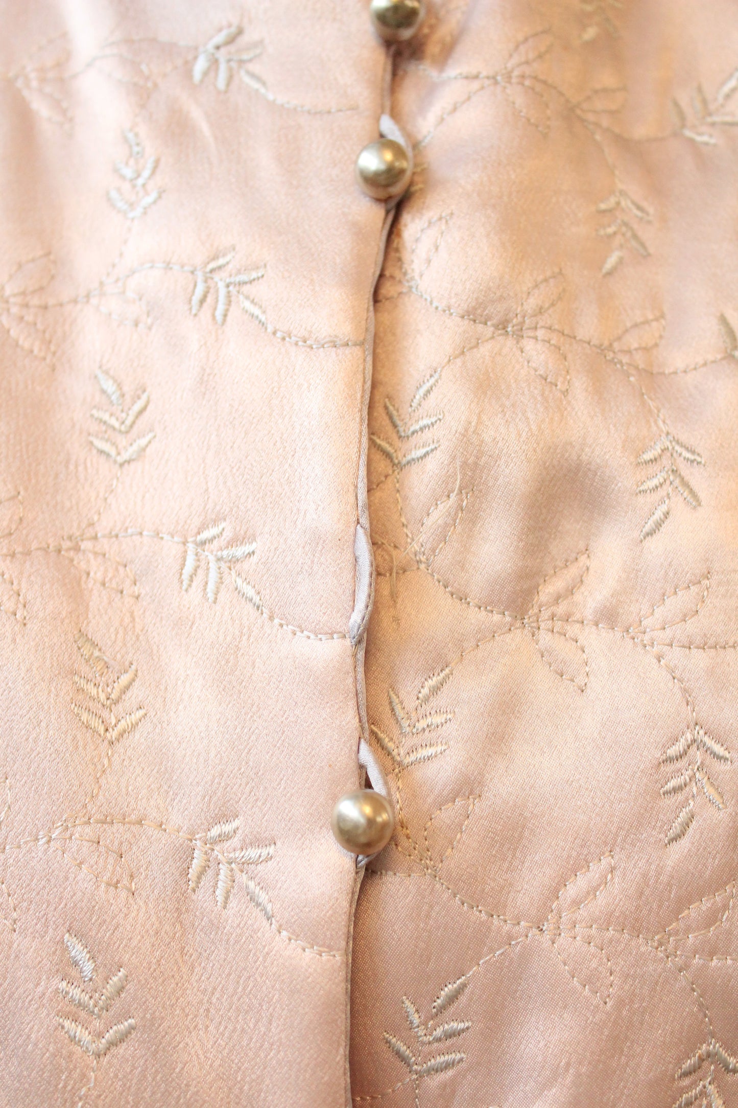 1940s Light Lilac Silk Robe With Quilting And Sash Belt, XS