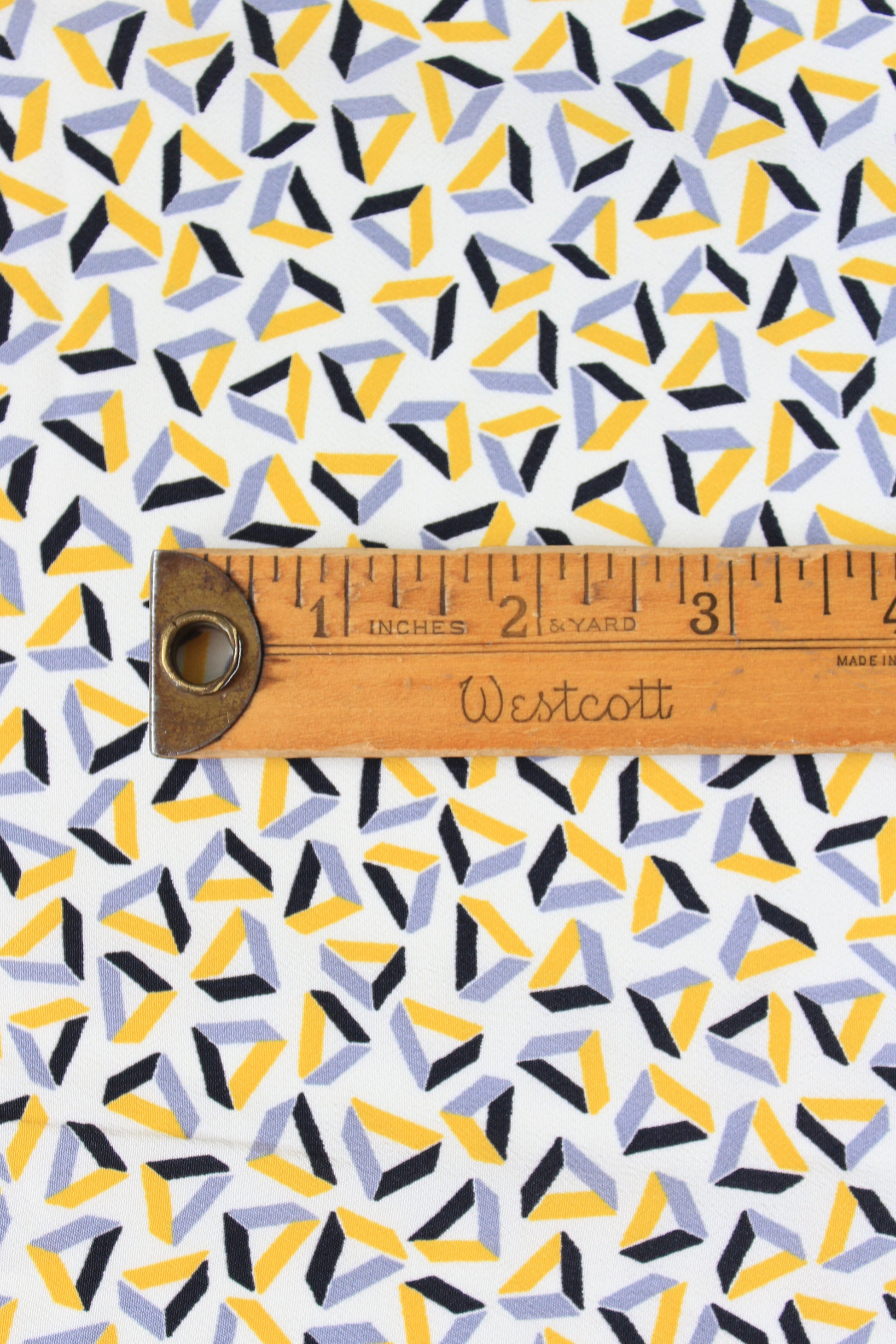1940s White Geometric Triangle Print Rayon Sewing Fabric, 2.6 Yards