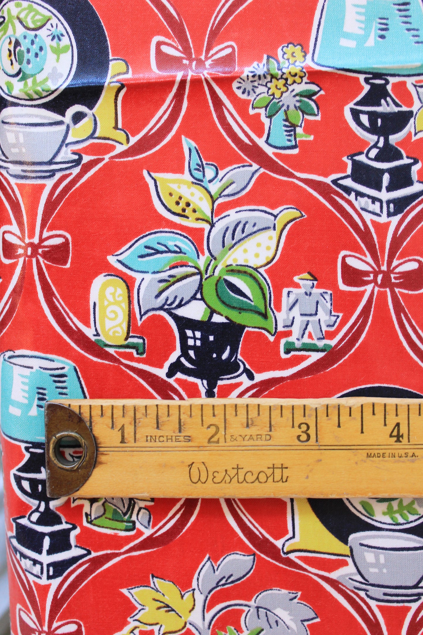 1960s Novelty Fruit Bowl And Floral Print With Bows Polished Cotton Fabric, 3.1 Yards