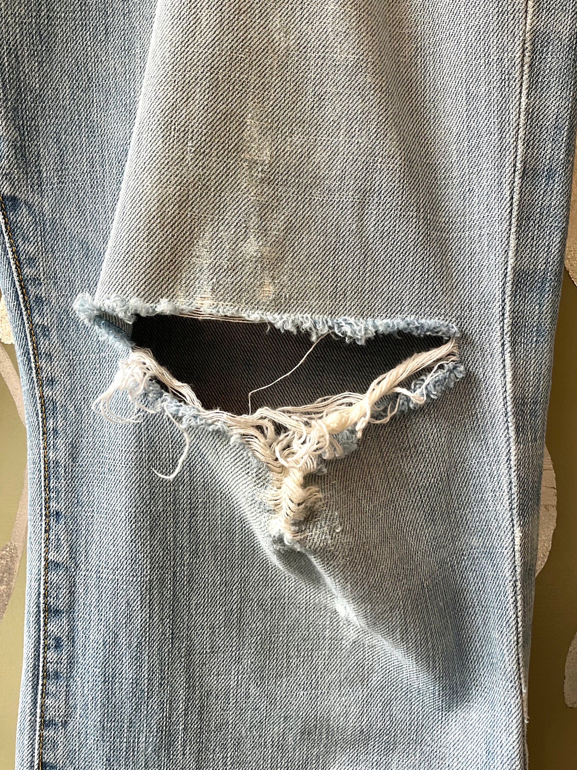 Vintage 2000s Men's Banana Republic Distressed Boot Cut Jeans, 35/32