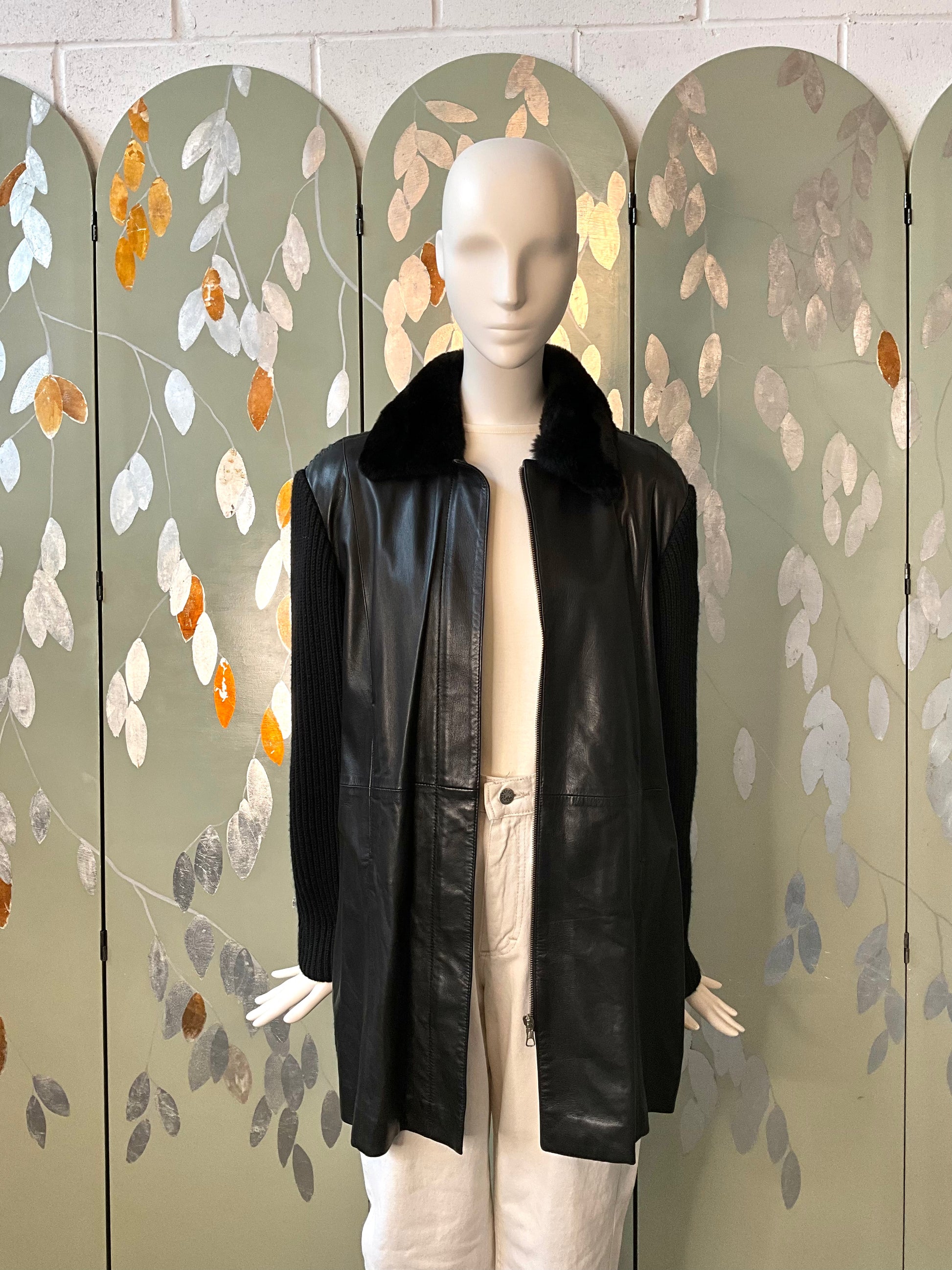 Vintage 2000s Black Leather and Knit Zip-Up Jacket with Fur Collar, Large 