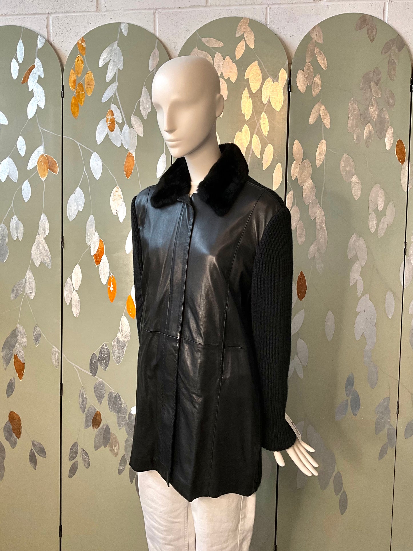 Vintage 2000s Black Leather and Knit Zip-Up Jacket with Fur Collar, Large 