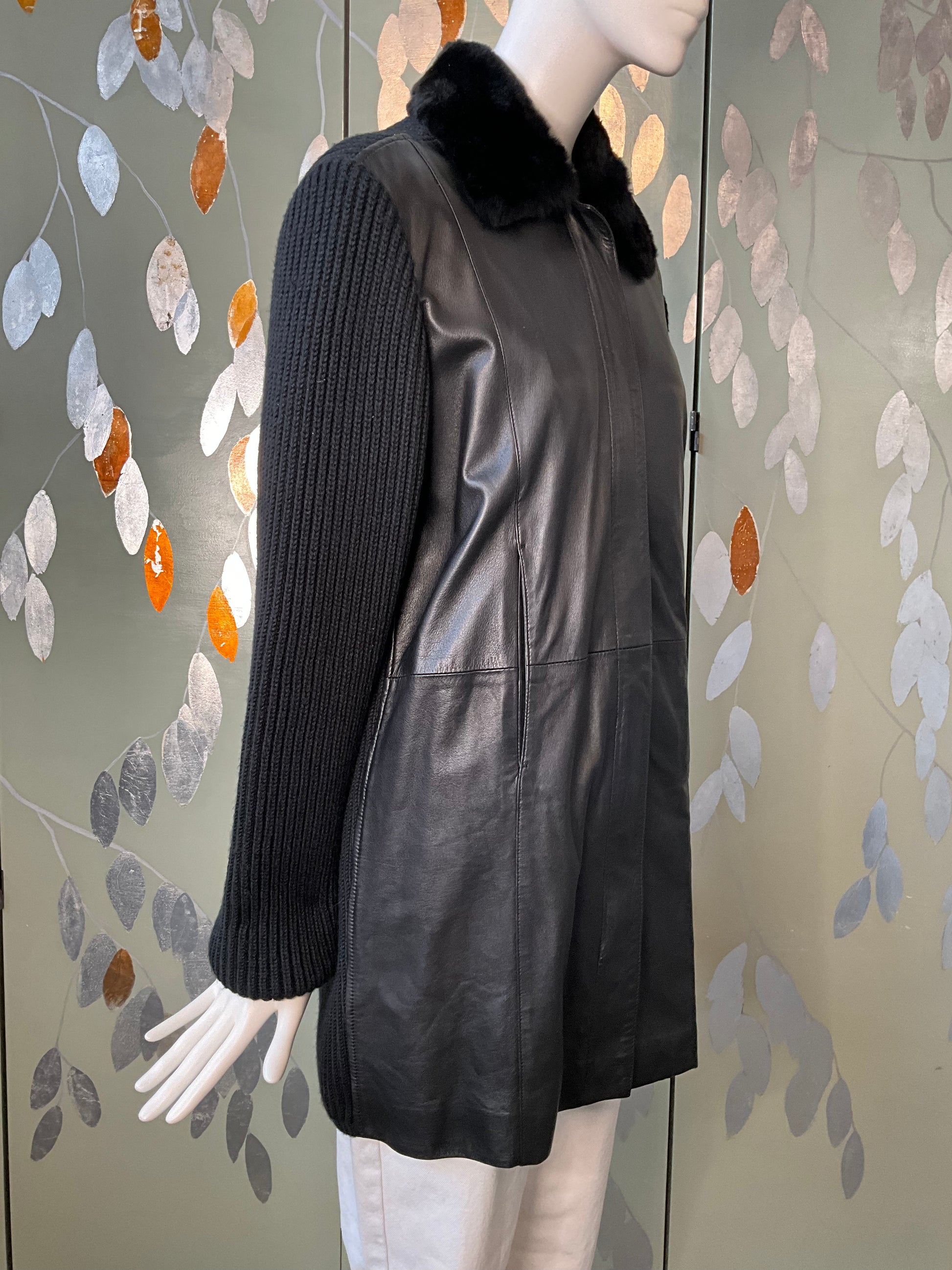 Vintage 2000s Black Leather and Knit Zip-Up Jacket with Fur Collar, Large 