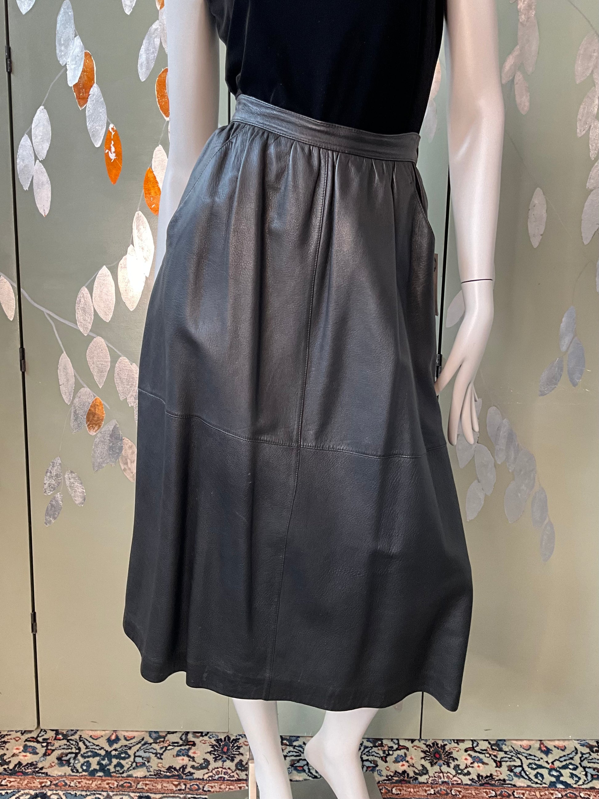 Vintage 1980s Black Leather Midi Skirt, Medium 