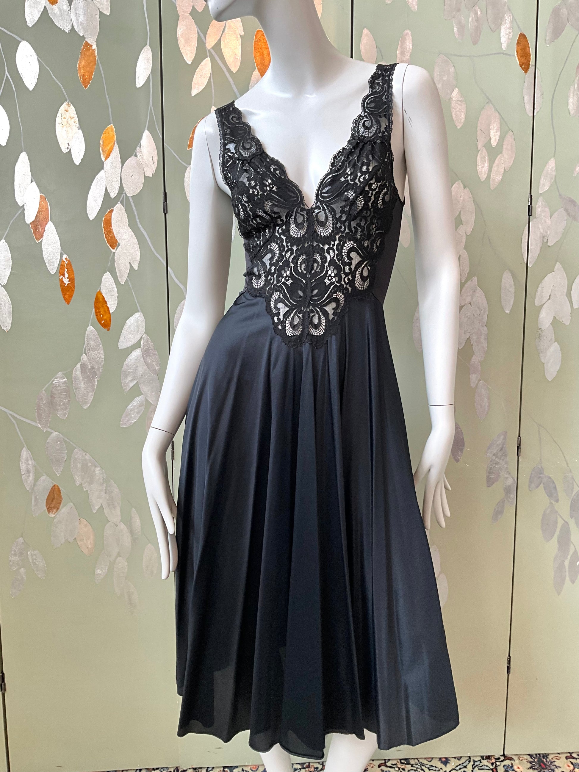 Vintage 1970s Black Lace Nightgown, XS/S