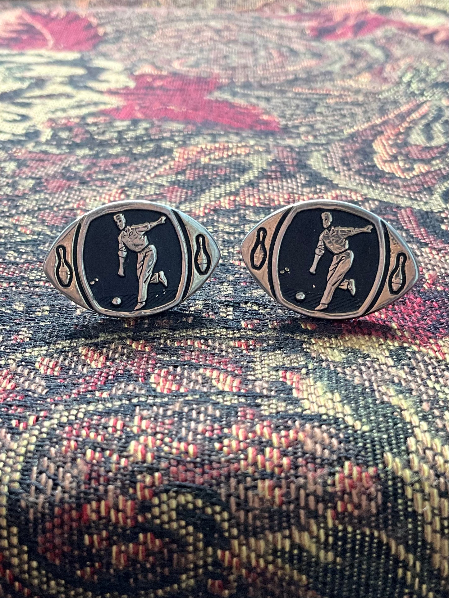 Vintage 1950s Oval Novelty Bowling Cuff Links
