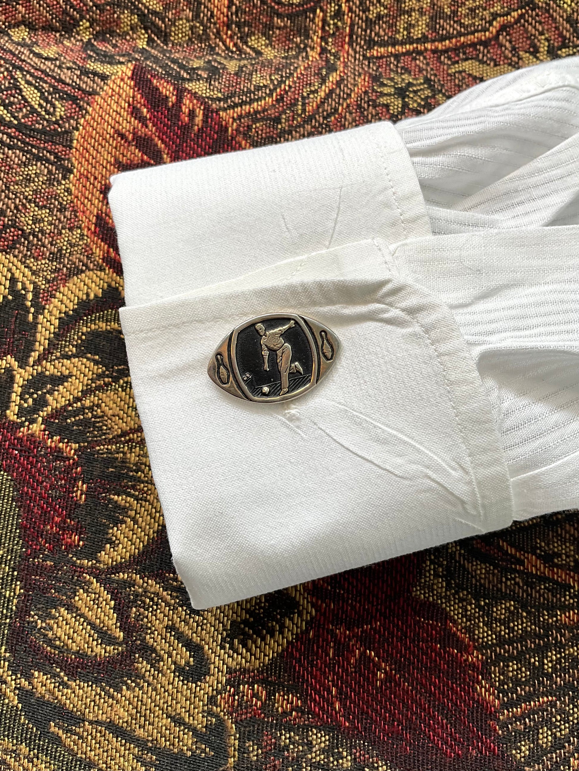 Vintage 1950s Oval Novelty Bowling Cuff Links