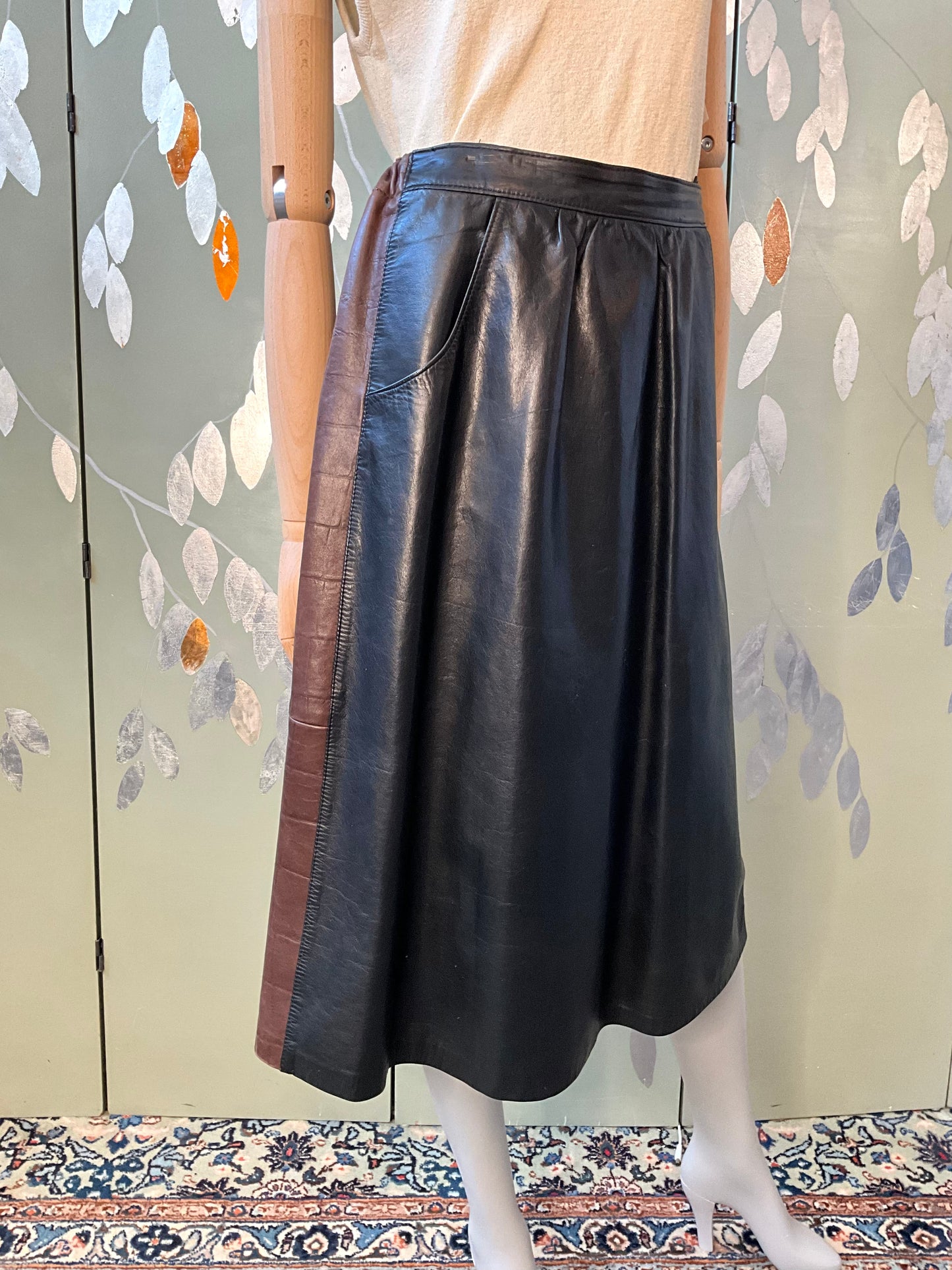 Vintage 1980s Black and Brown Leather Midi Skirt, W30