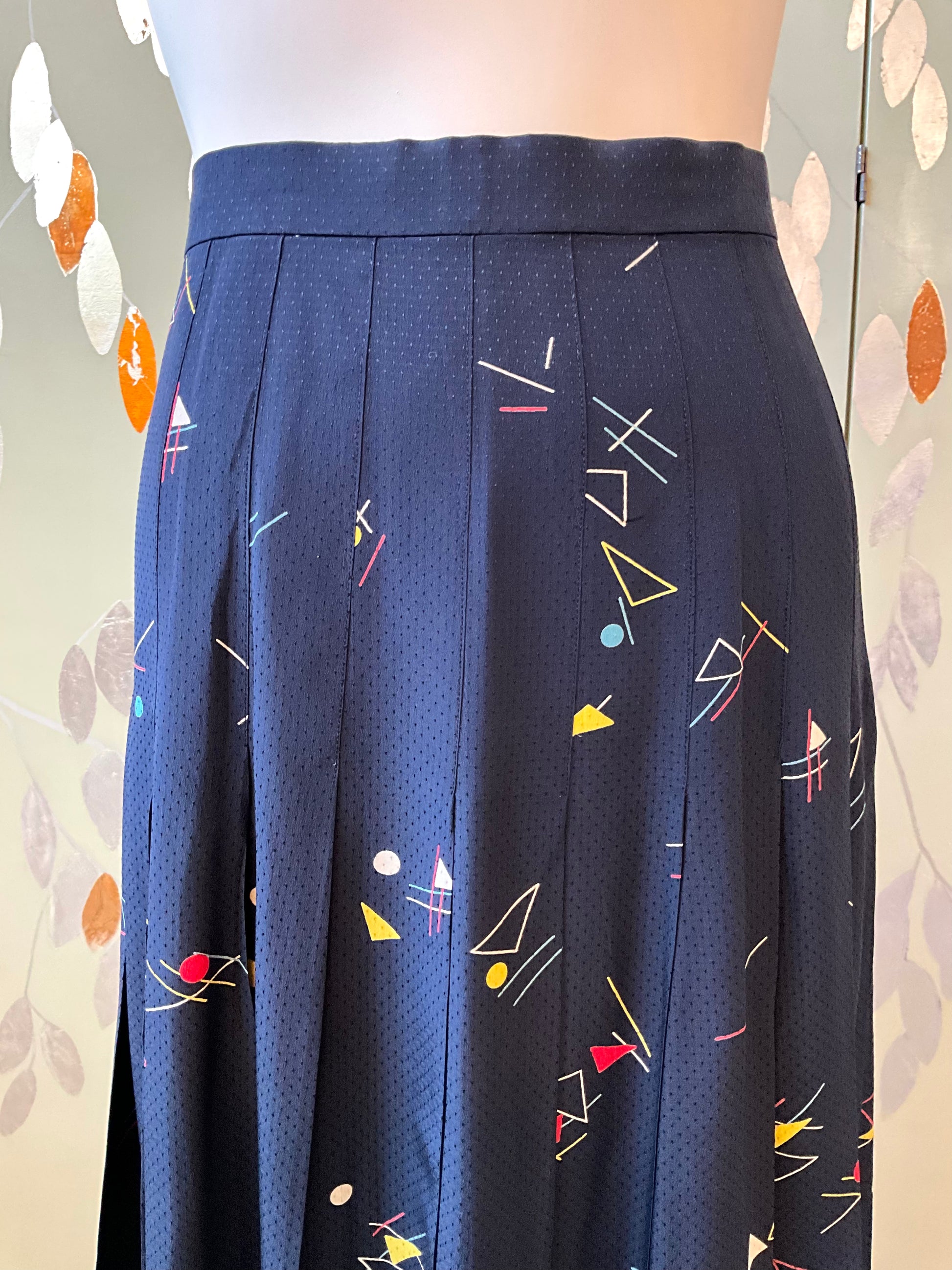 Vintage 1980s Chloe Navy Blue Silk Print Pleated Skirt and Long Blouse Set, S/M