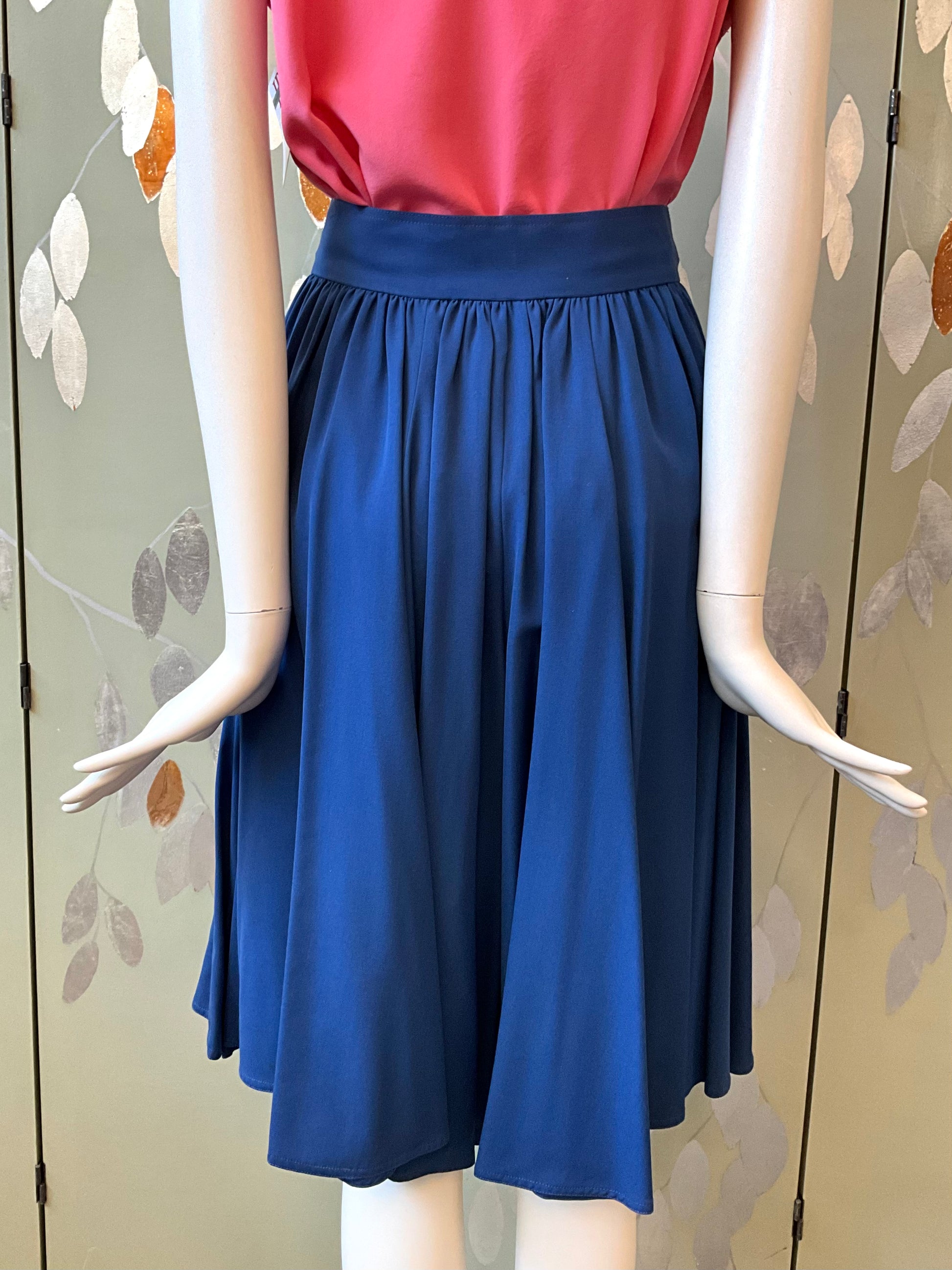 Vintage 1980s Chloe Blue Culotte Shorts, W25