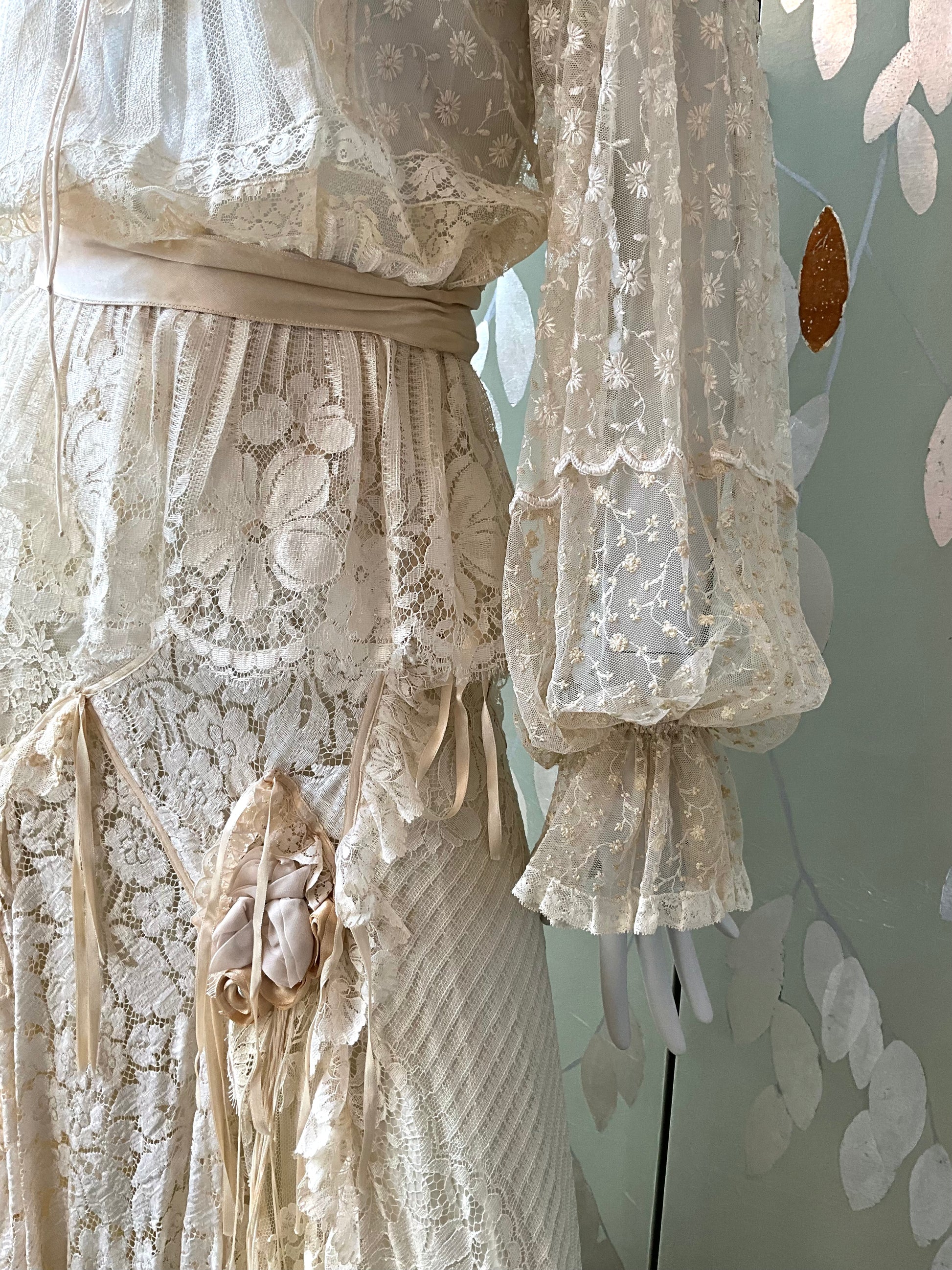 Vintage 1980s Romantic Cream Lace Two Piece Evening Maxi Skirt and Blouse Set, XS 