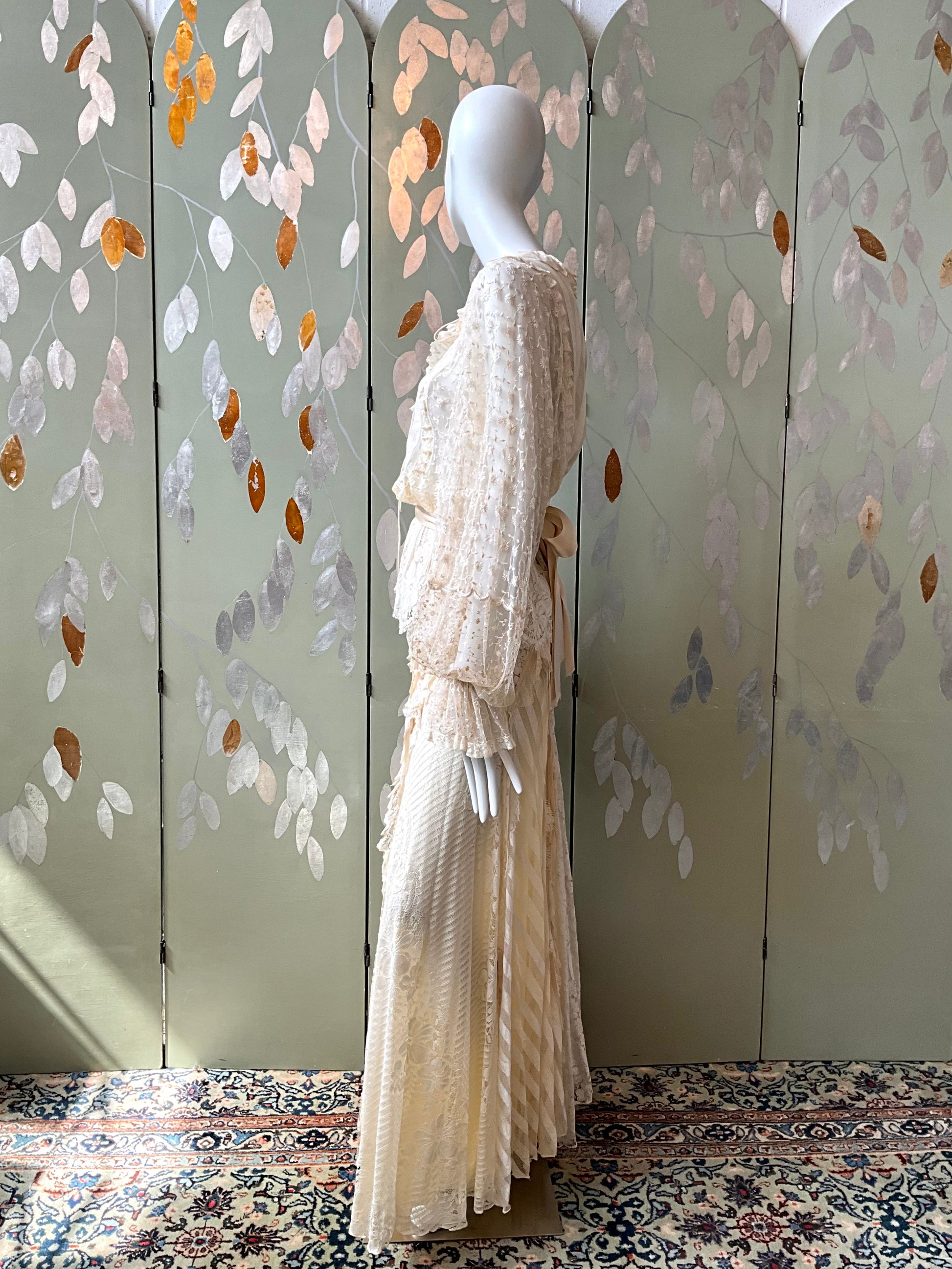 Vintage 1980s Romantic Cream Lace Two Piece Evening Maxi Skirt and Blouse Set, XS 