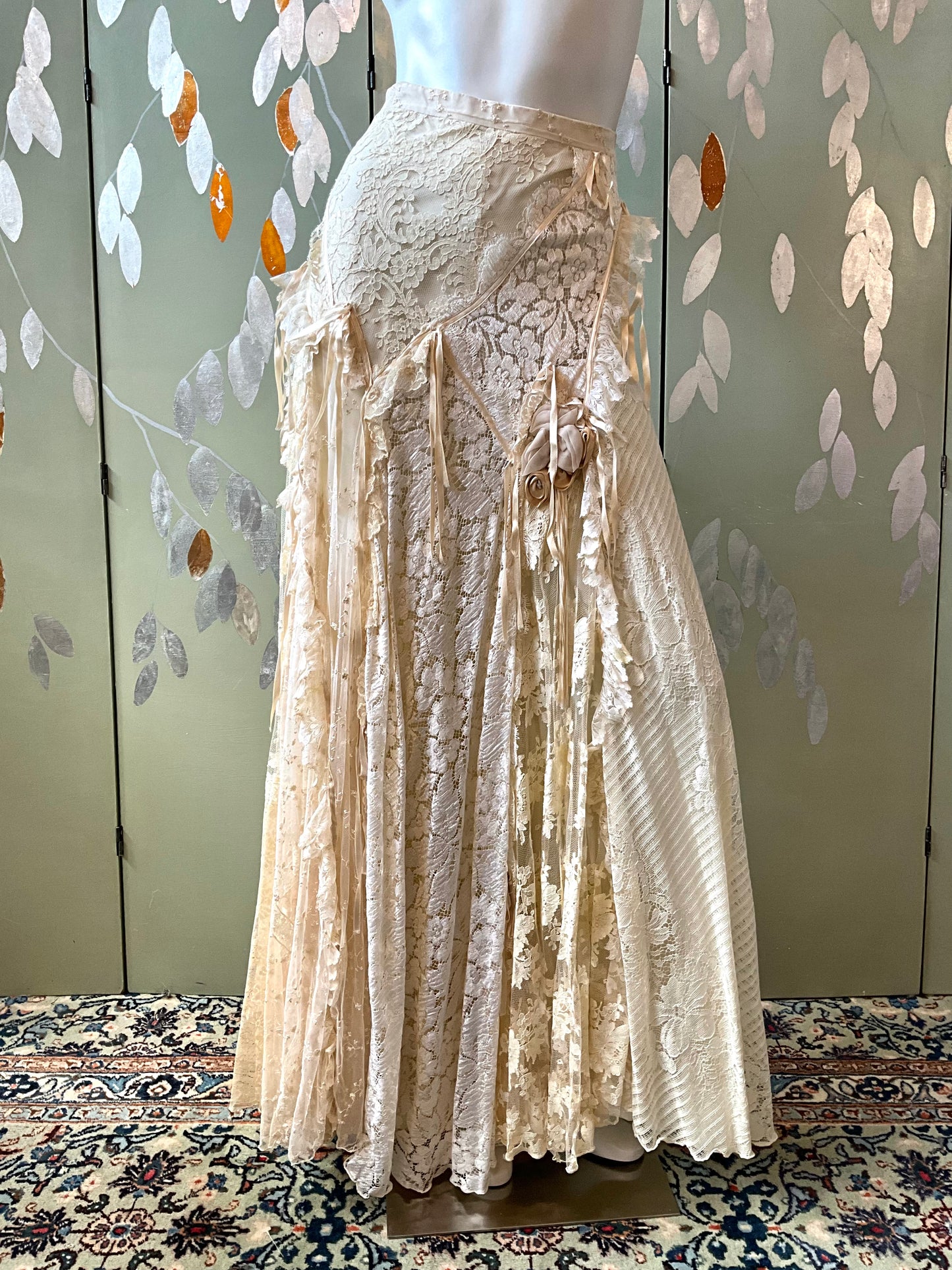 Vintage 1980s Romantic Cream Lace Two Piece Evening Maxi Skirt and Blouse Set, XS 