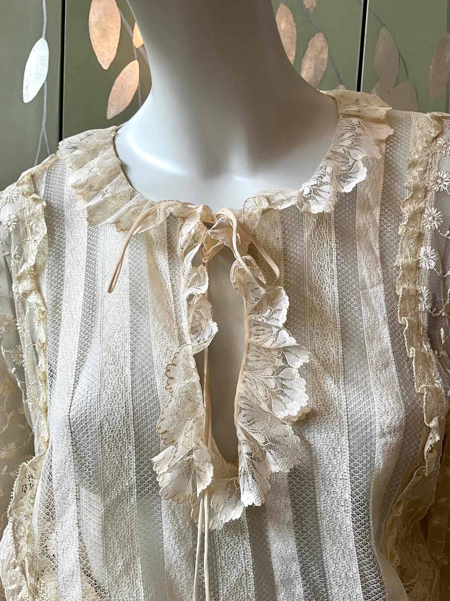 Vintage 1980s Romantic Cream Lace Two Piece Evening Maxi Skirt and Blouse Set, XS 