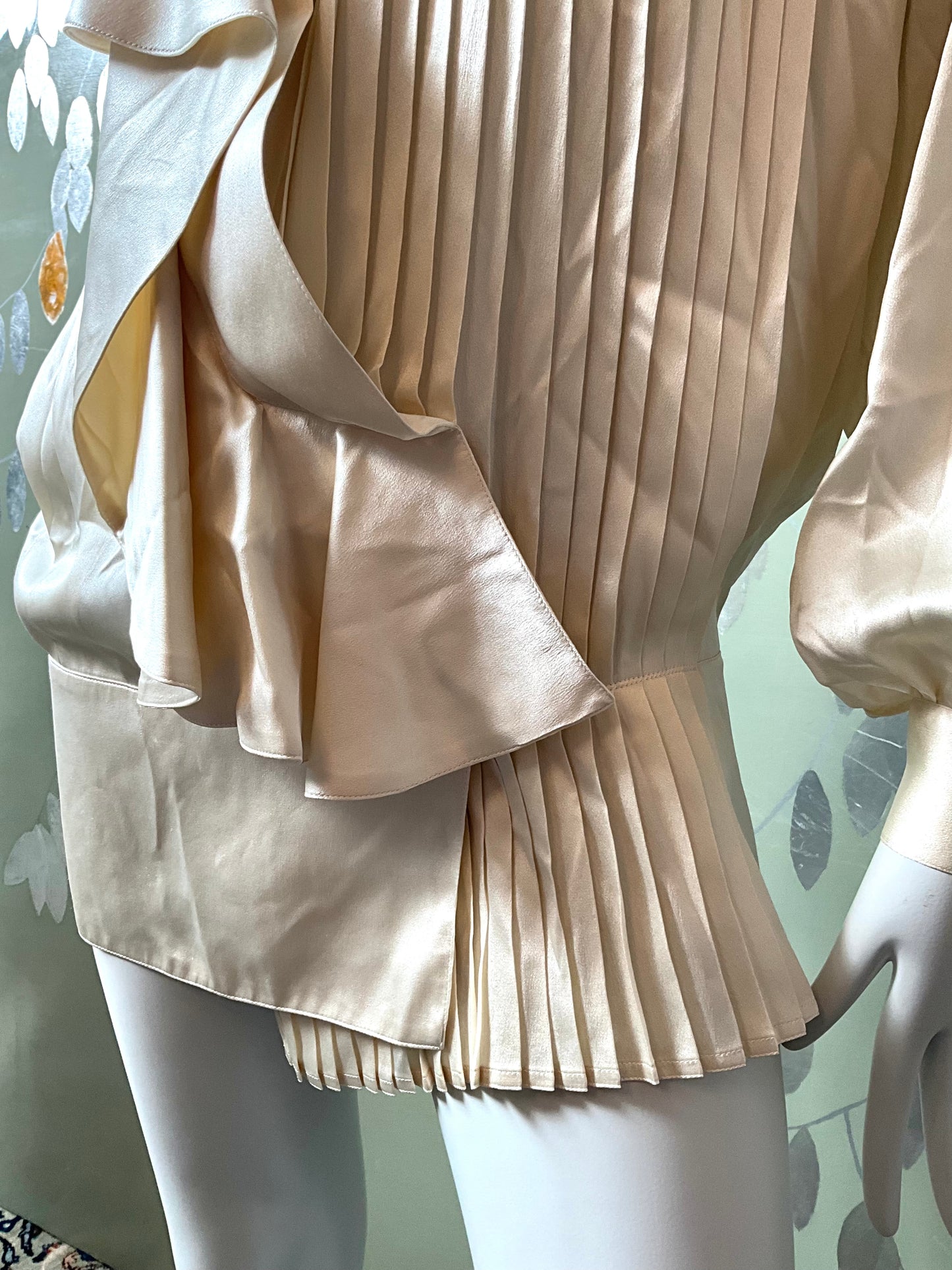 Vintage 1980s Gianfranco Ferré Cream Silk Satin Waterfall Poet Blouse with Pleats, M-L