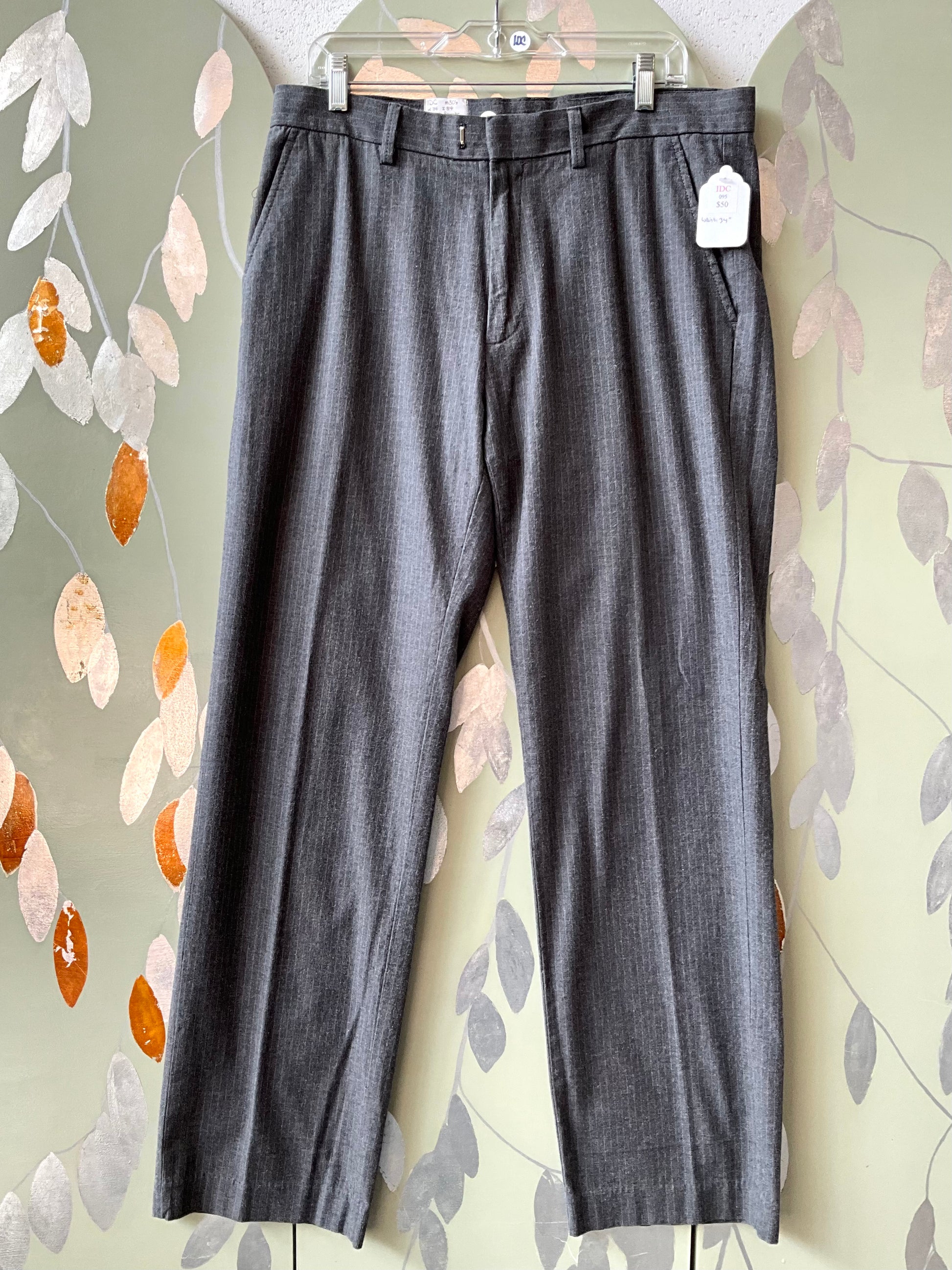Men's 30s-Style Gap Relaxed Fit Grey Pinstripe Cotton Pants