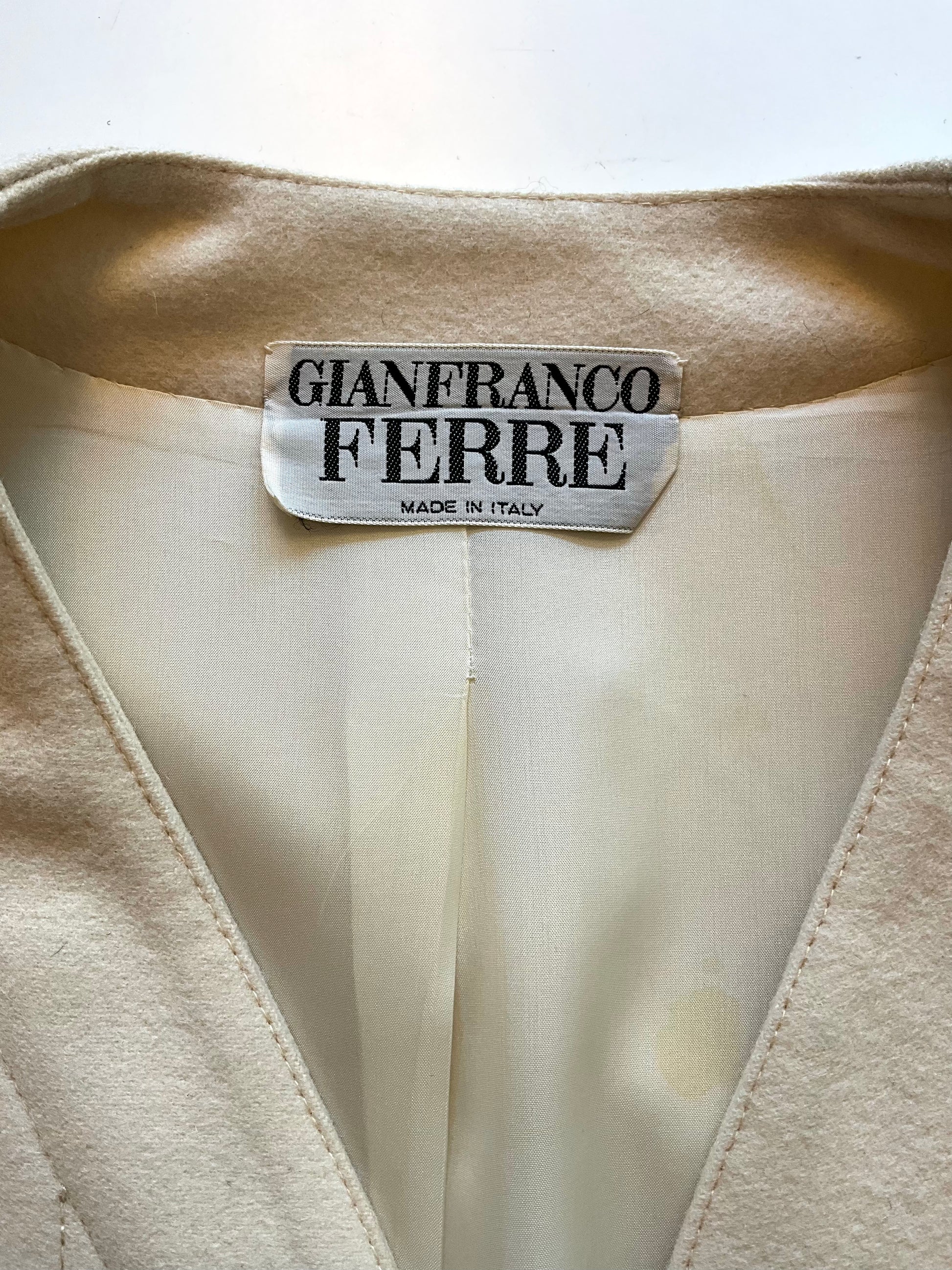 Vintage 1980s Gianfranco Ferré Cream Wool Collarless Jacket, Large 