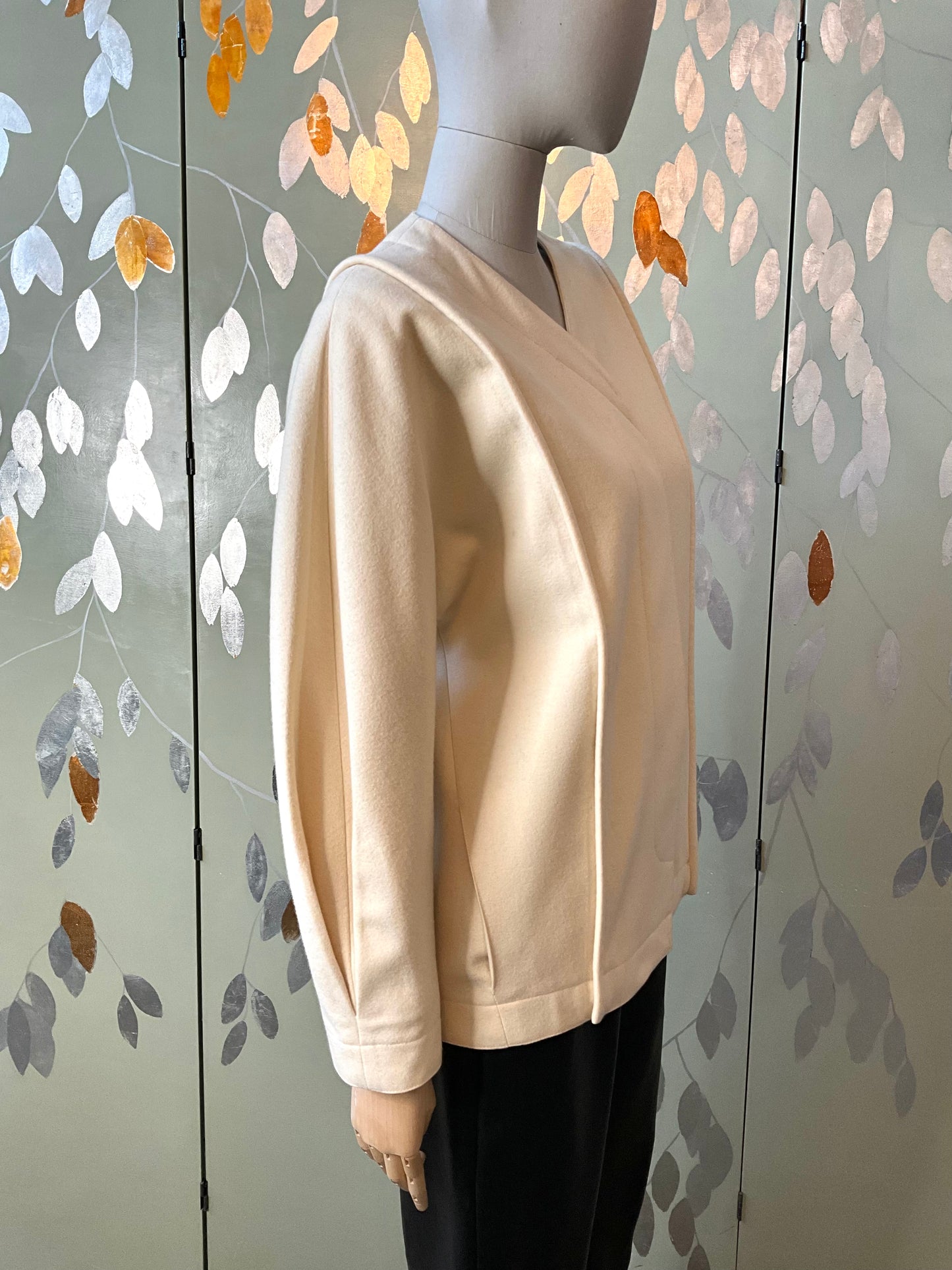 Vintage 1980s Gianfranco Ferré Cream Wool Collarless Jacket, Large 