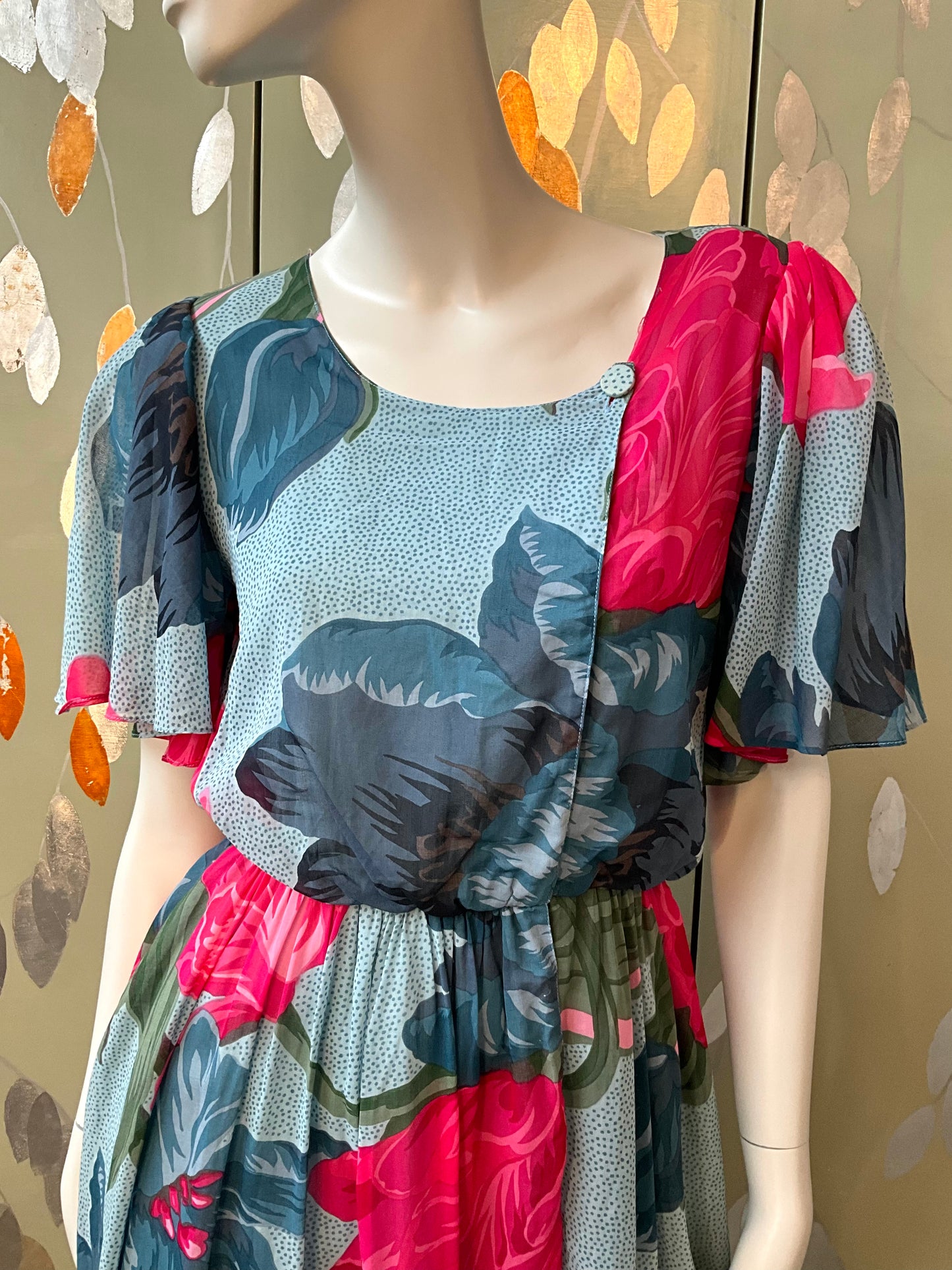 Vintage 1980s Hanae Mori Blue and Pink Floral Day Dress, Small 