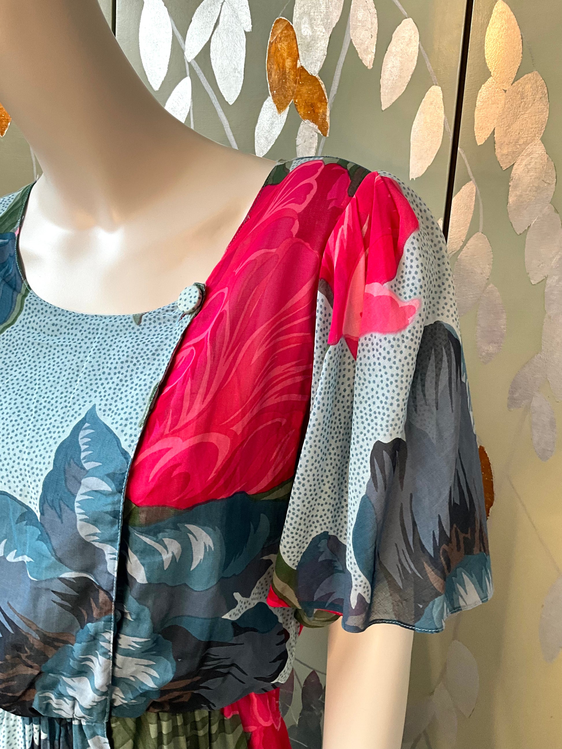 Vintage 1980s Hanae Mori Blue and Pink Floral Day Dress, Small 