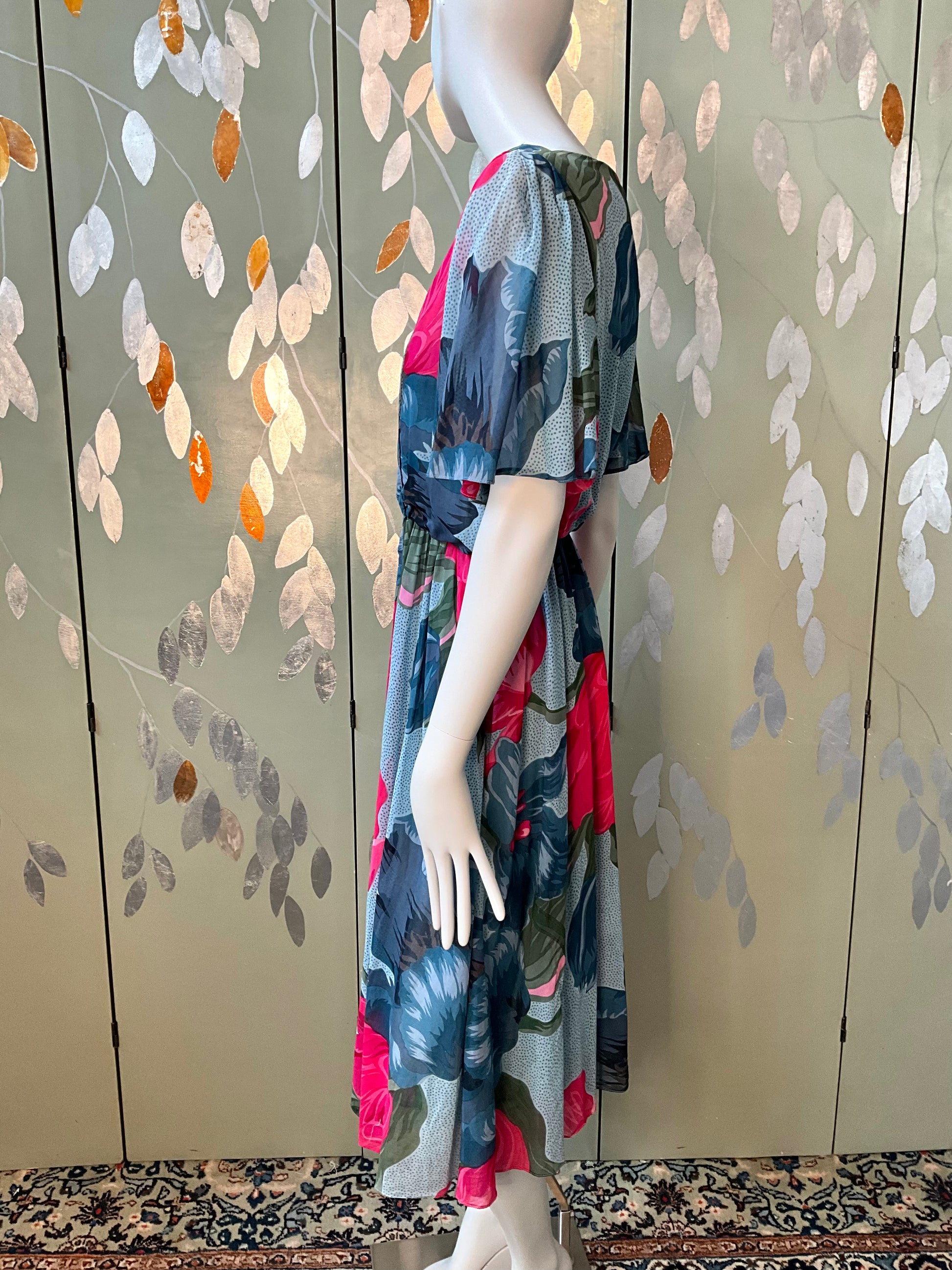 Vintage 1980s Hanae Mori Blue and Pink Floral Day Dress, Small 
