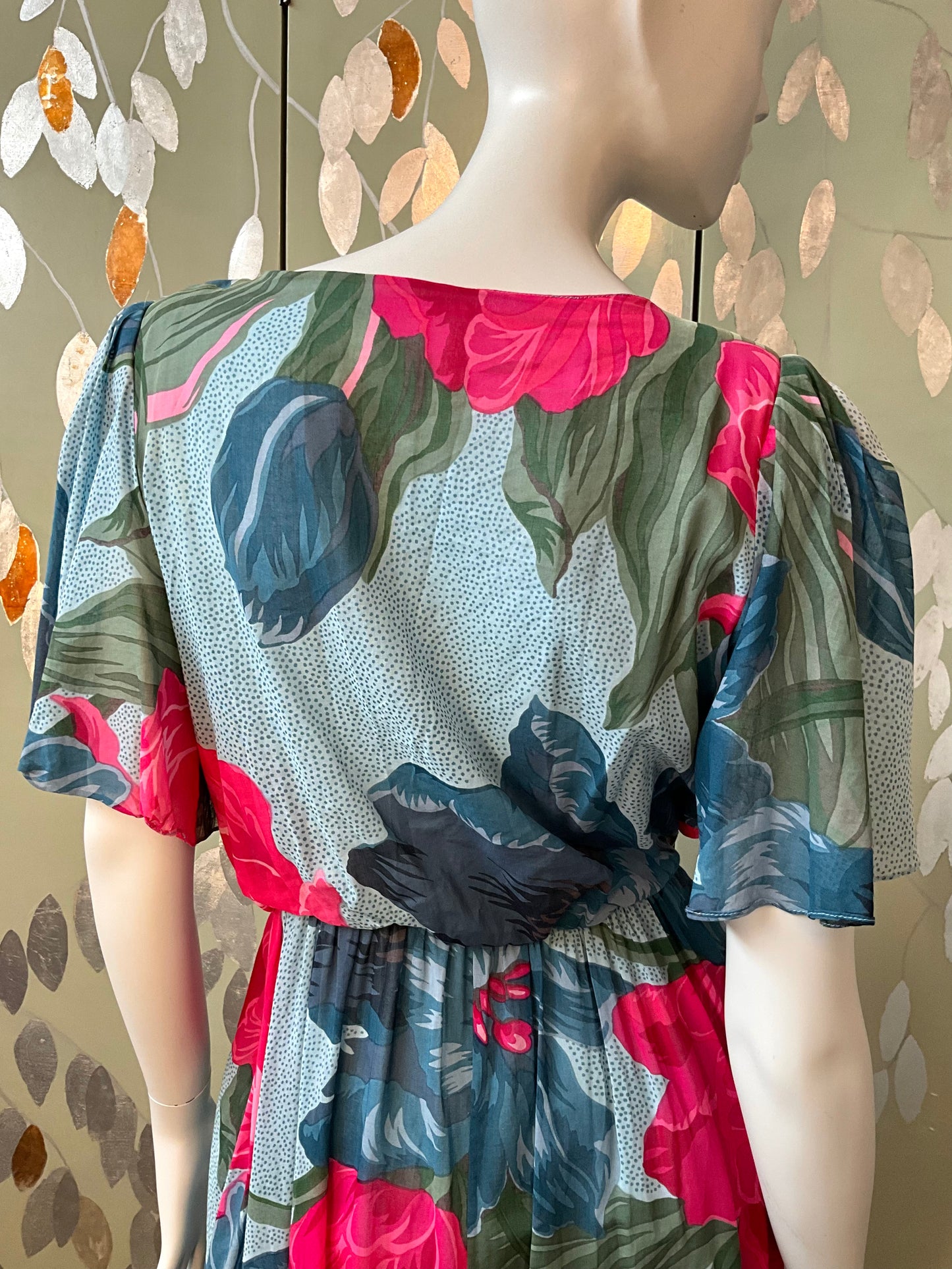 Vintage 1980s Hanae Mori Blue and Pink Floral Day Dress, Small 