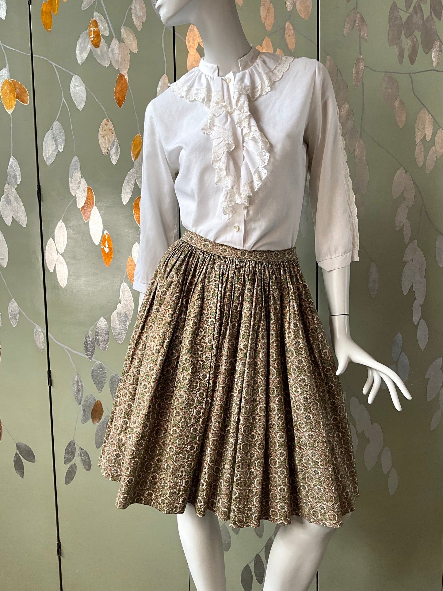 Vintage 1960s Full Cotton Medallion Print Skirt, XS