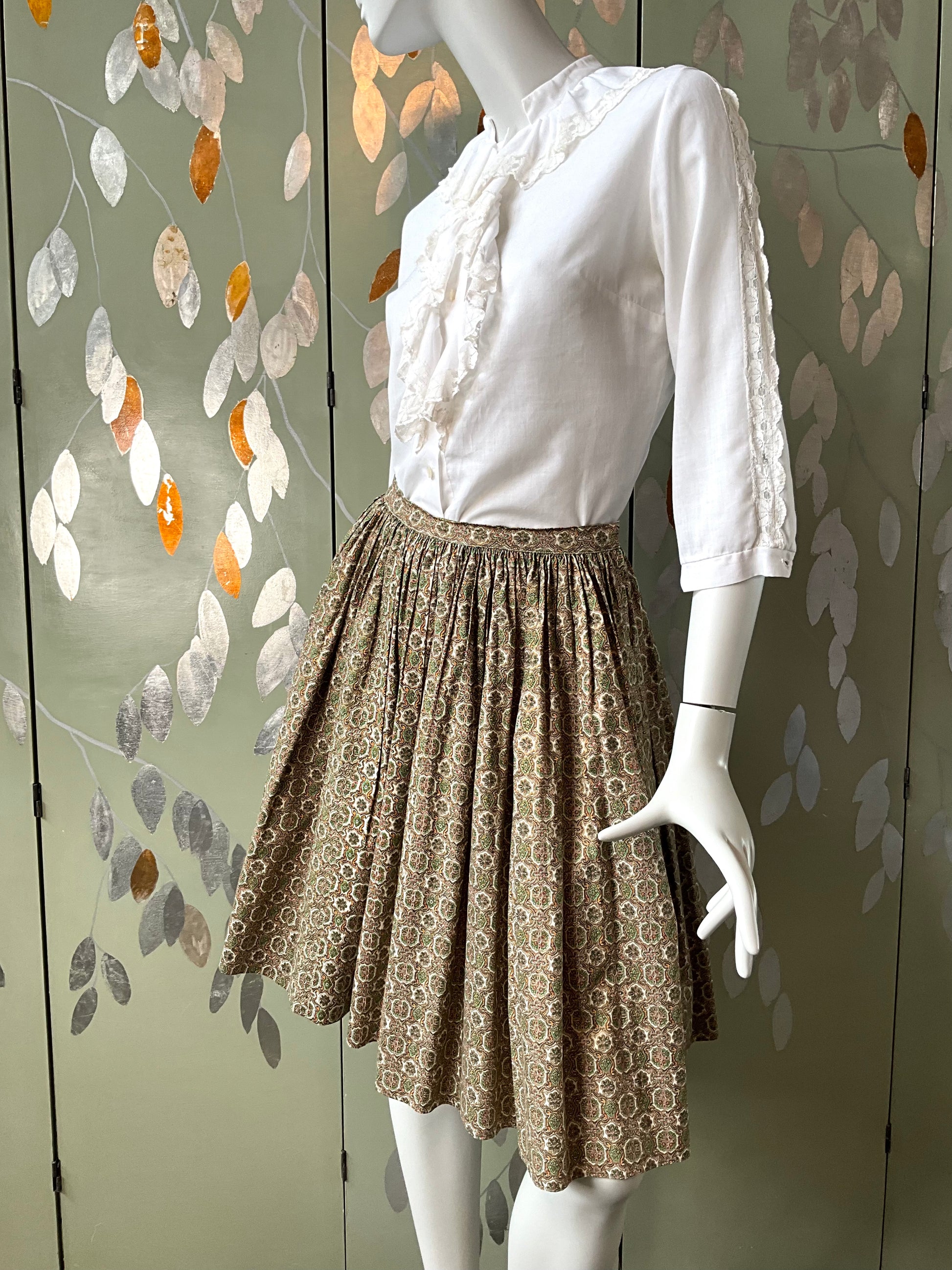 Vintage 1960s Full Cotton Medallion Print Skirt, XS