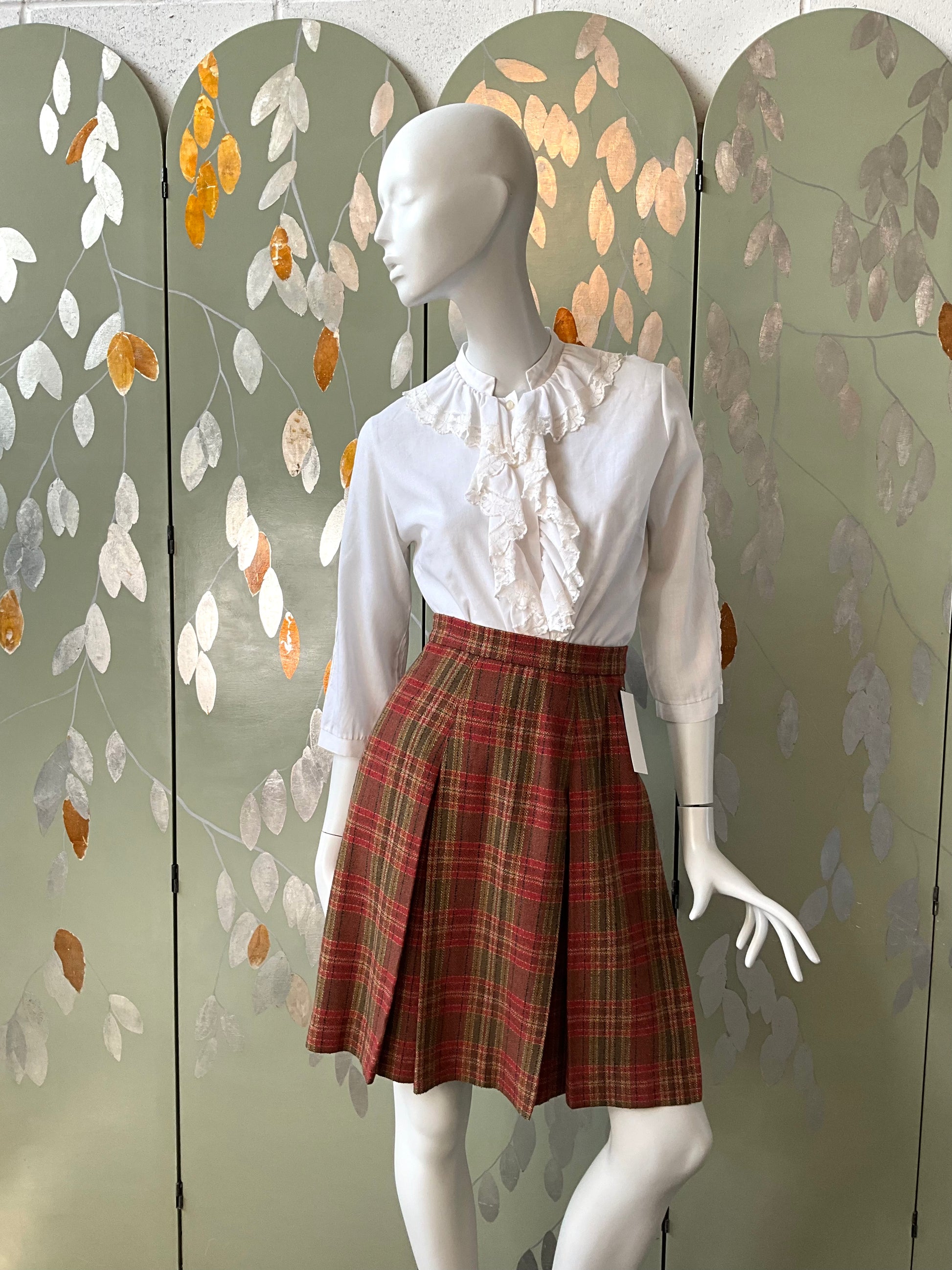 Vintage 1960s Red Green Plaid Wool Pleated Skirt, XS – Ian