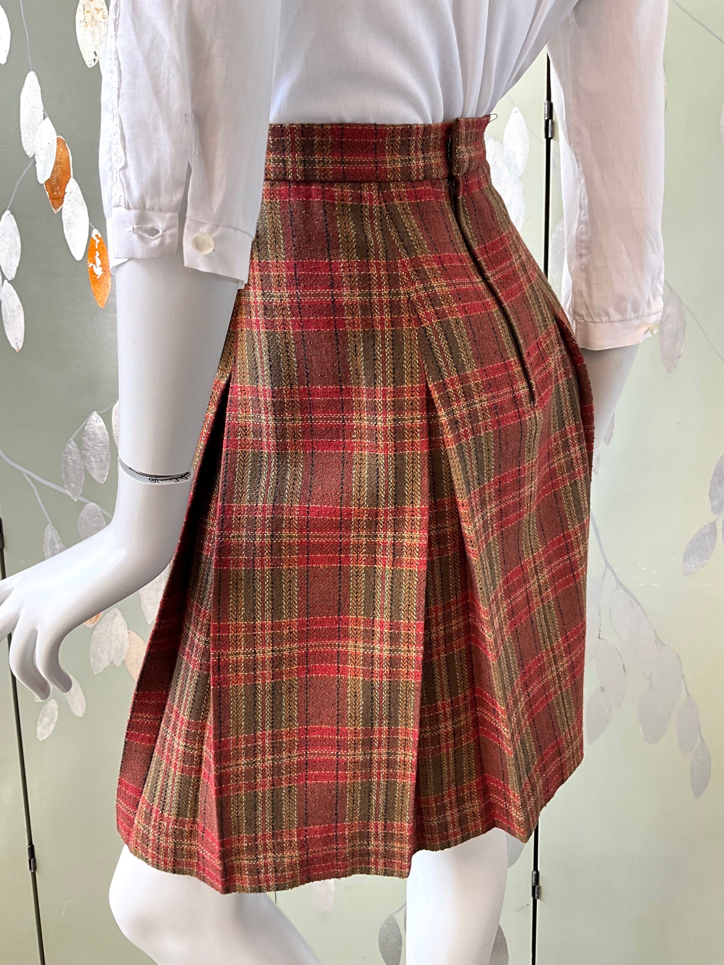 Vintage 1960s Red Green Plaid Wool Pleated Skirt, XS