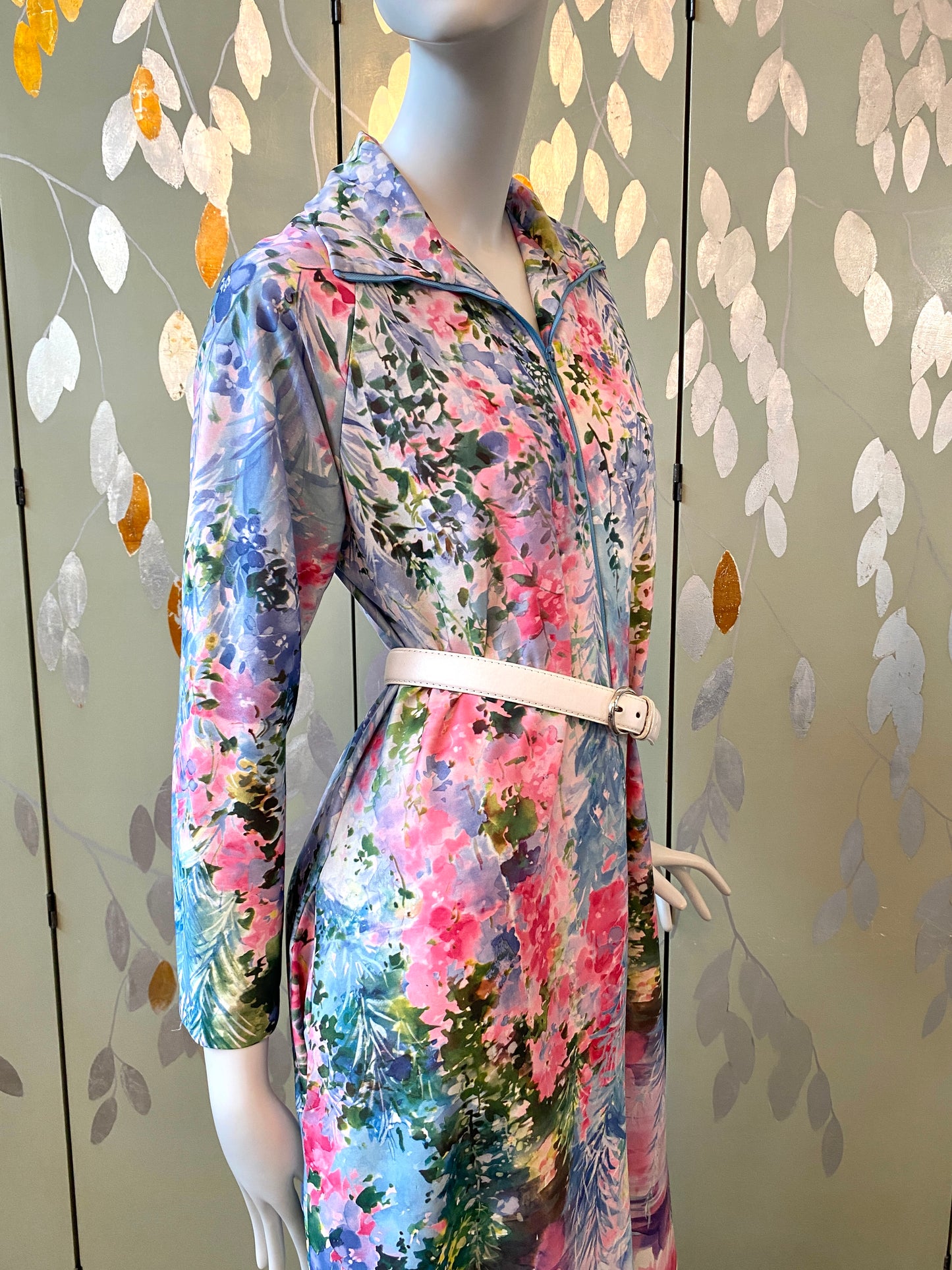 Vintage 1970s Pink & Blue Watercolour Floral Lounge Dress, M-L