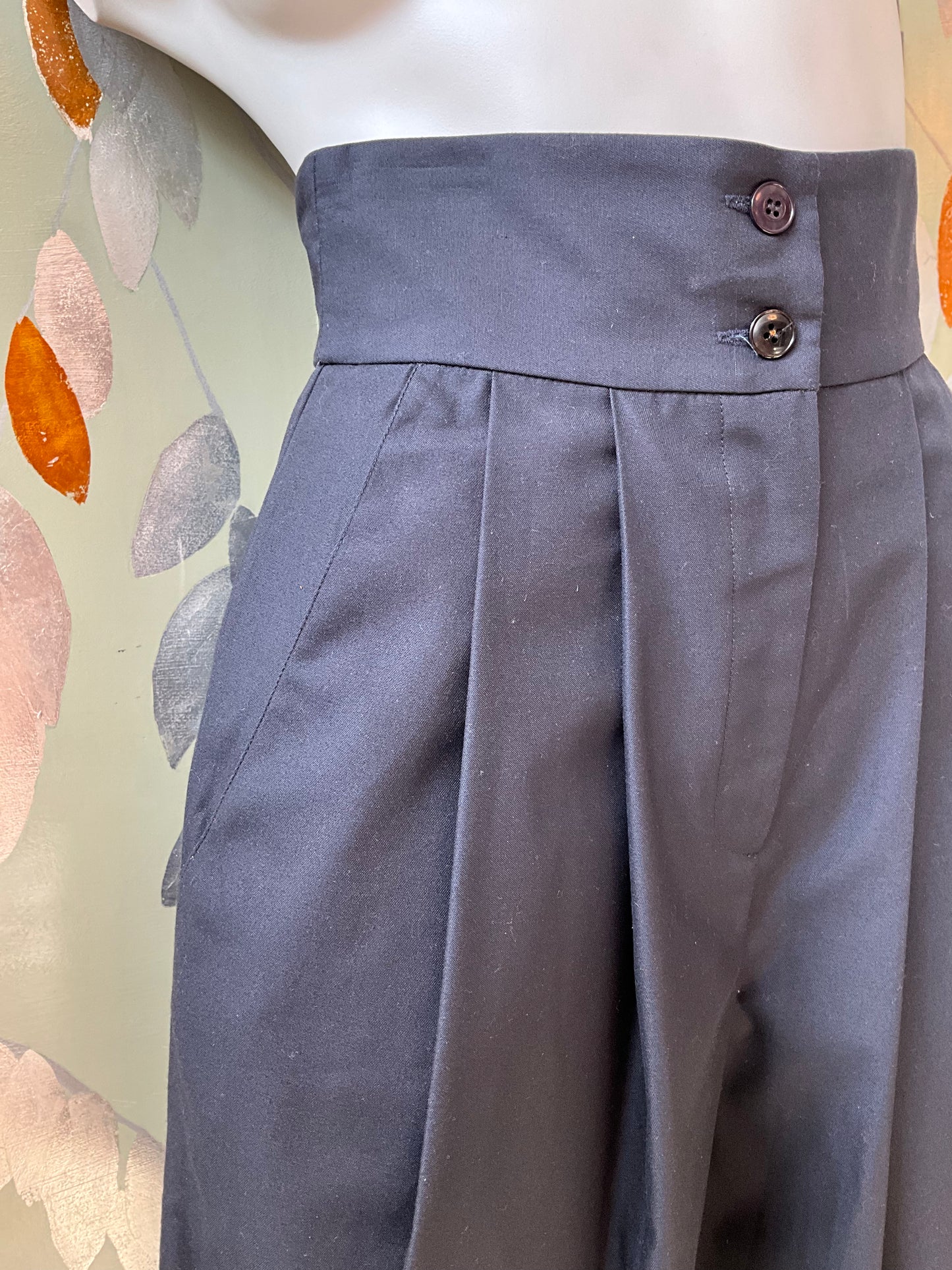 Vintage 1980s Deadstock Navy Blue Pleated Cuffed High Waist Bermuda Dress Shorts