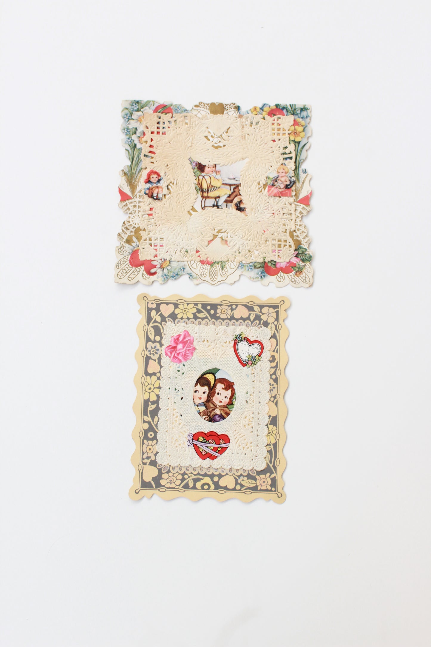 1920s Paper Lace Valentines, Set of 2