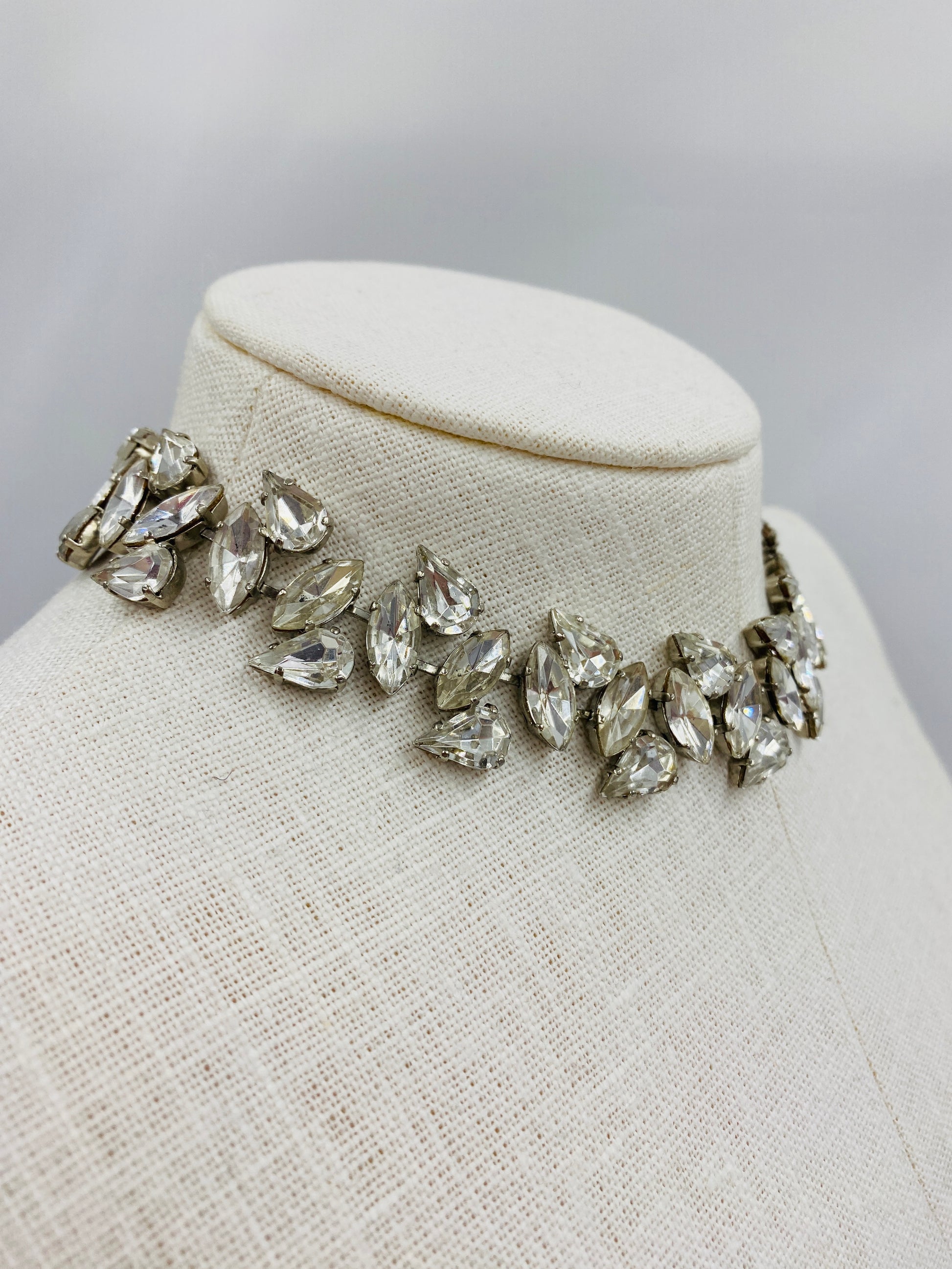 Vintage 1950s Marquise & Pear Rhinestone Silver Necklace