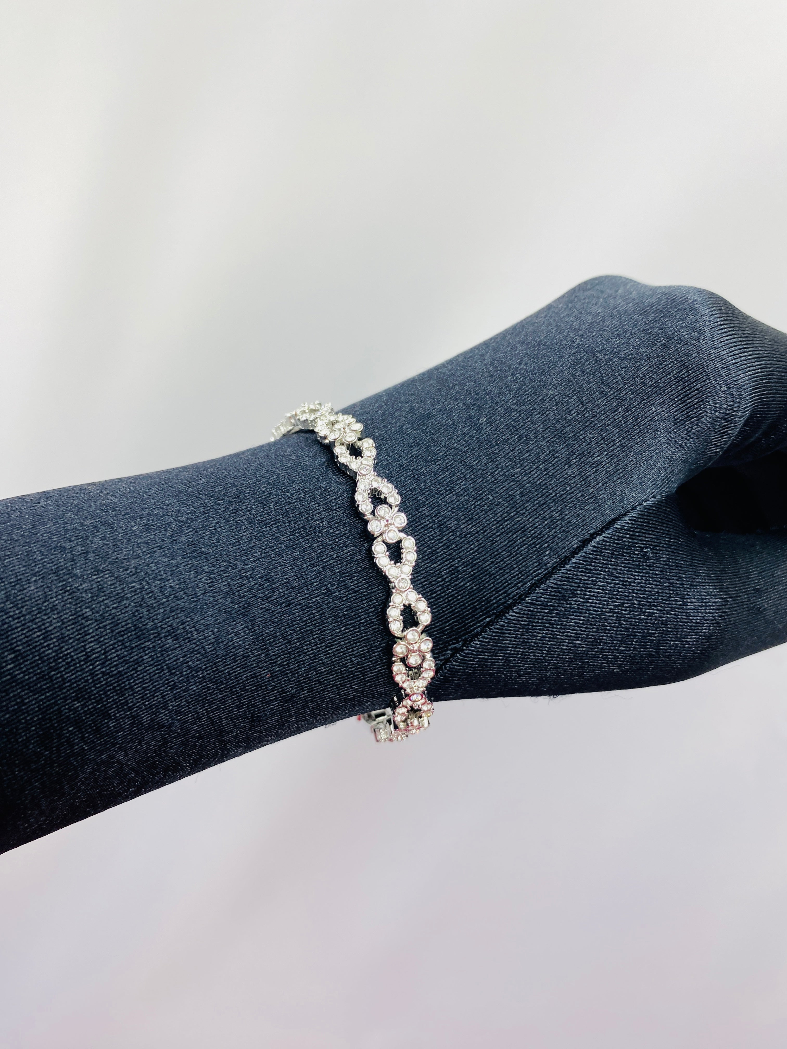 Vintage 1940s Dainty Rhinestone Link Bracelet – Ian Drummond Vintage