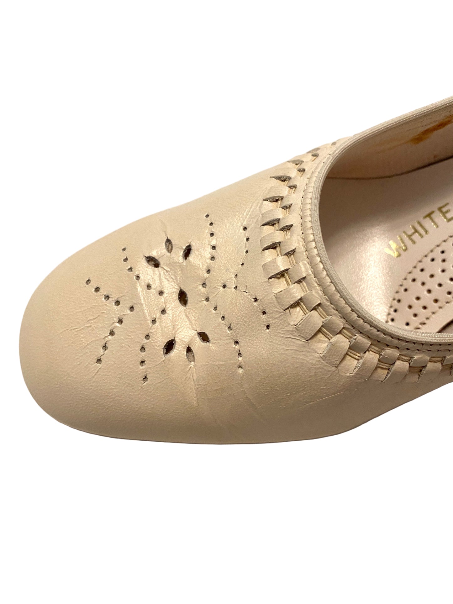 Vintage 1970s/80s Deadstock Women's Shoes, White Leather Mid-Heel Pumps, 7681