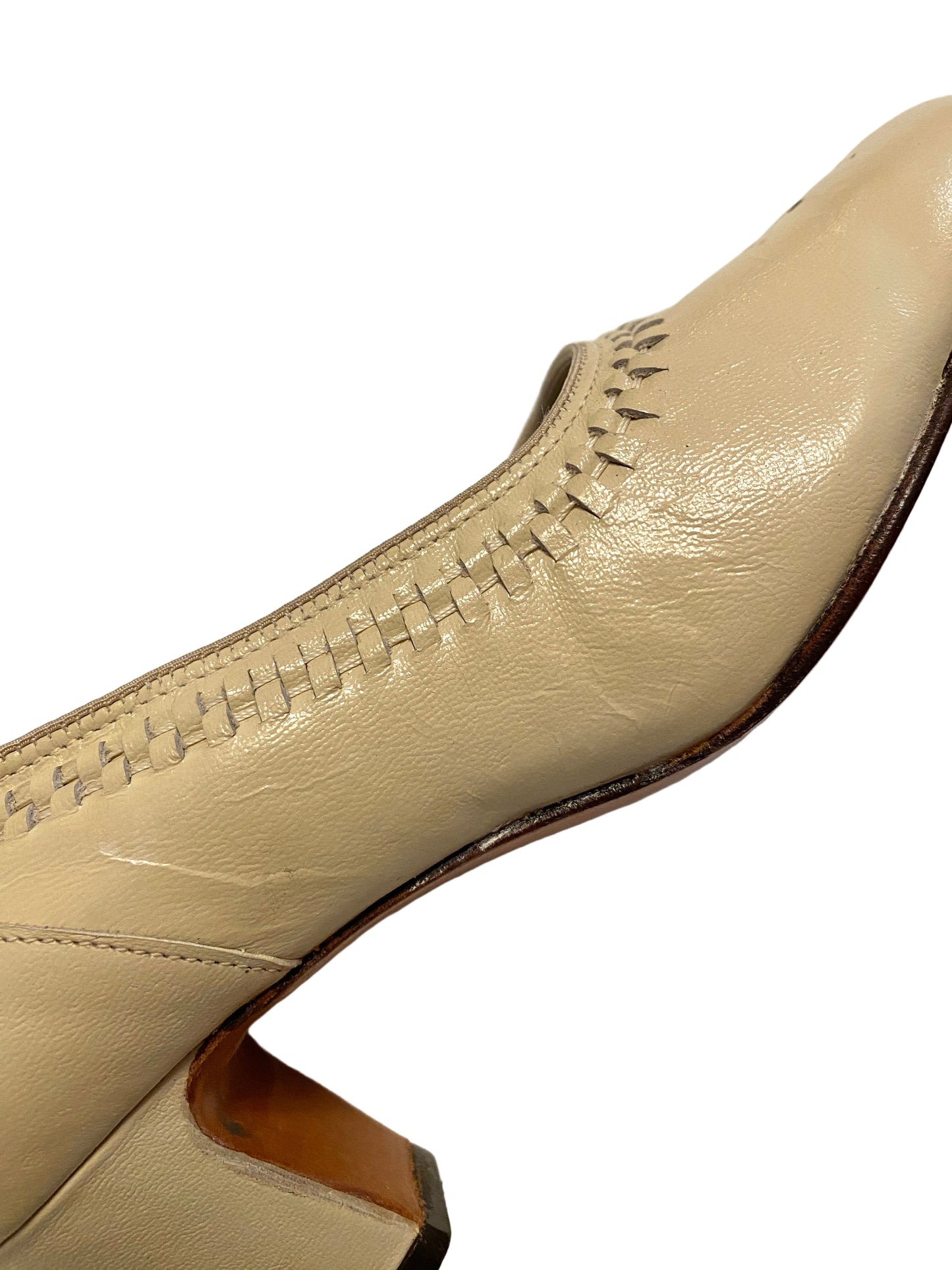 Vintage 1970s/80s Deadstock Women's Shoes, Beige Leather Mid-Heel Pumps, 7681