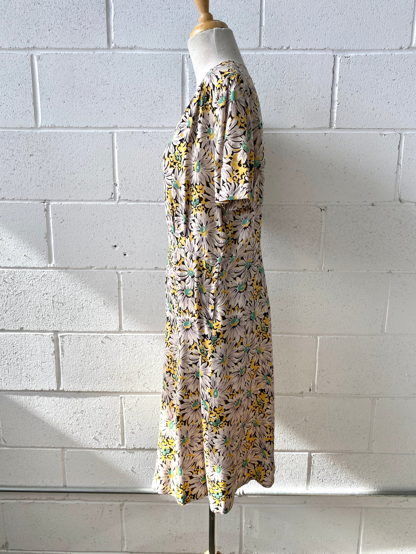 Vintage 1940s Yellow Floral Print Rayon Day Dress, Large 