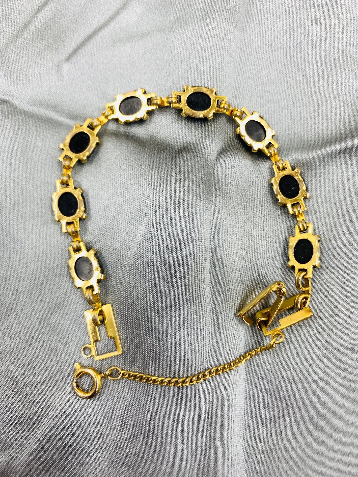 Vintage Goldtone Cameo Link Bracelet